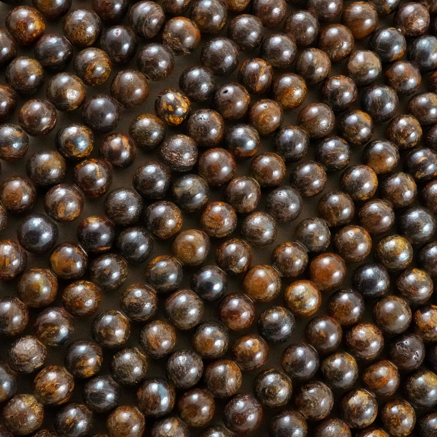 Bronzite (Round)(Smooth)(4mm)(6mm)(8mm)(10mm)(12mm)(16"Strand)