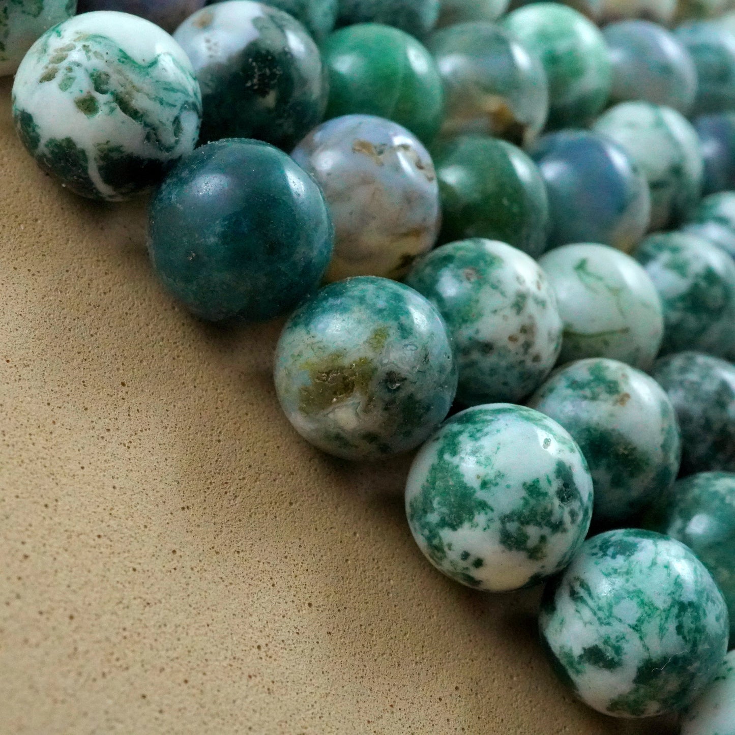 Tree Agate (Round)(Smooth)(4mm)(6mm)(8mm)(10mm)(12mm)(16"Strand)