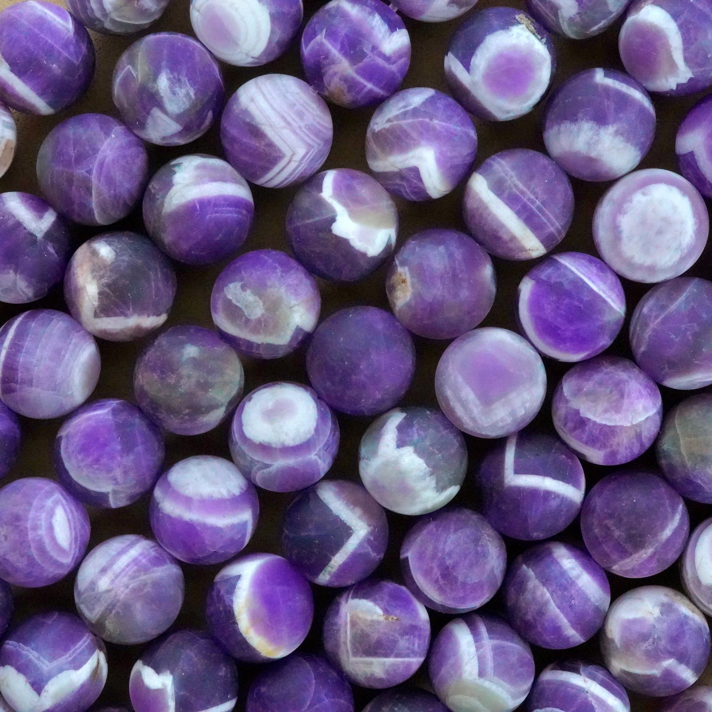 Chevron Amethyst (Round)(Matte)(4mm)(6mm)(8mm)(10mm)(16"Strand)