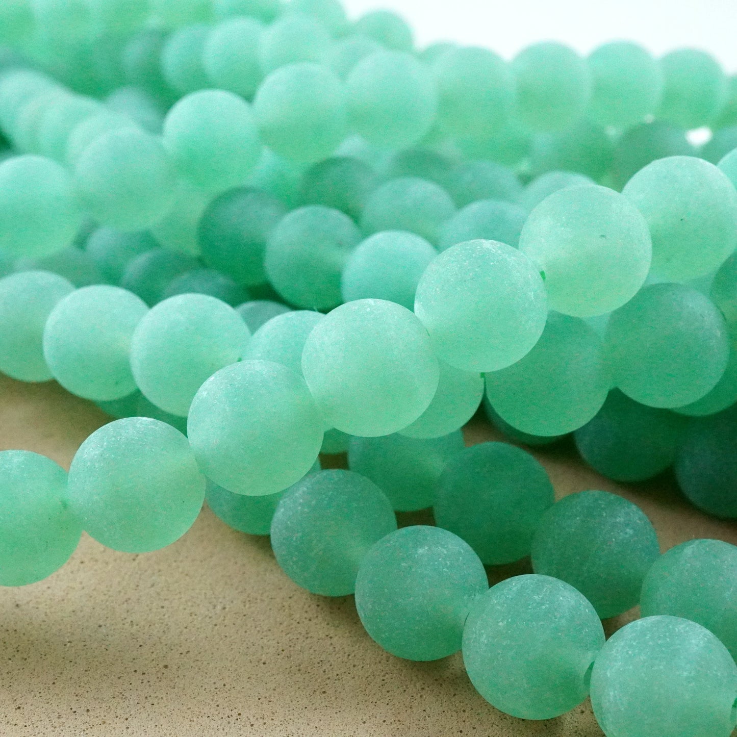 Green Aventurine (Round)(Matte)(4mm)(6mm)(8mm)(10mm)(12mm)(16"Strand)