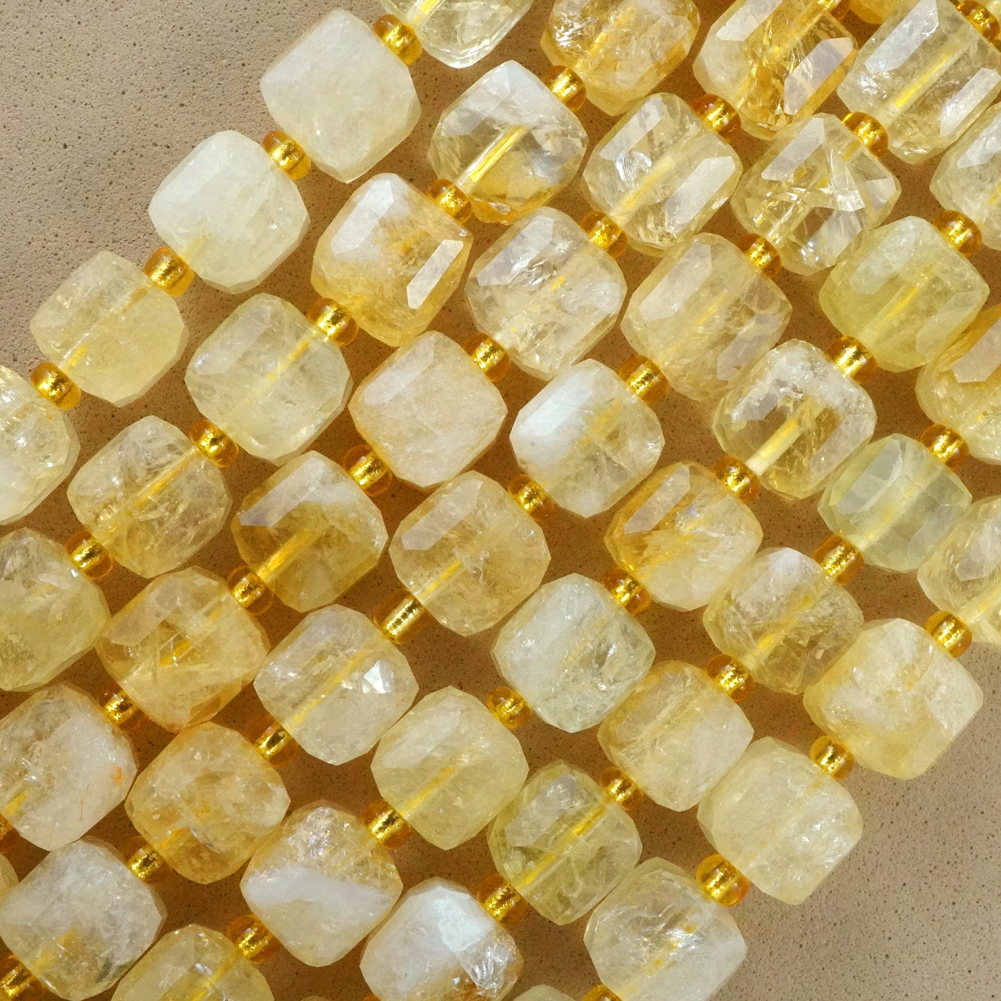 Citrine (Cube)(Faceted)(8mm)(15"Strand)