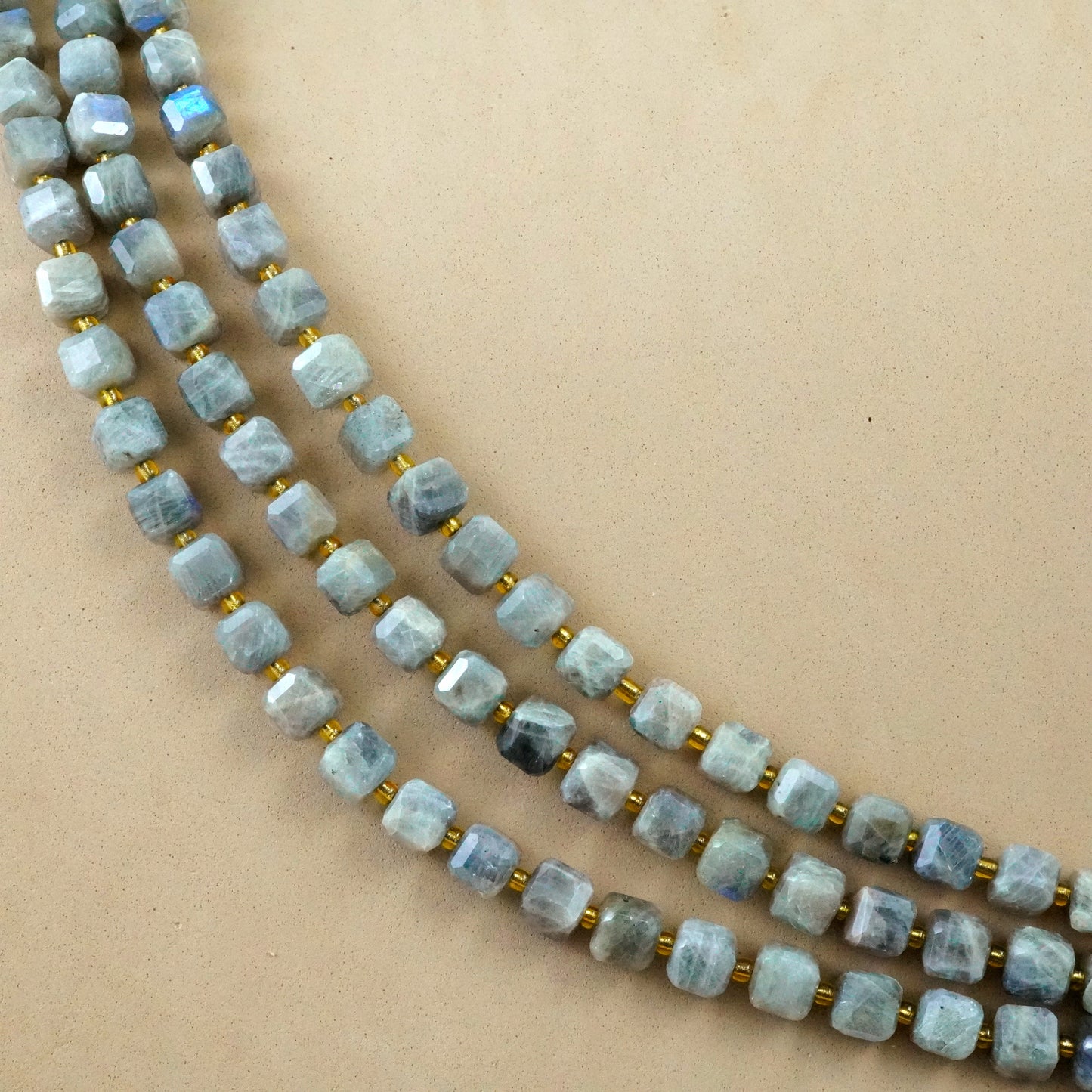 Labradorite (Cube)(Faceted)(8mm)(15"Strand)