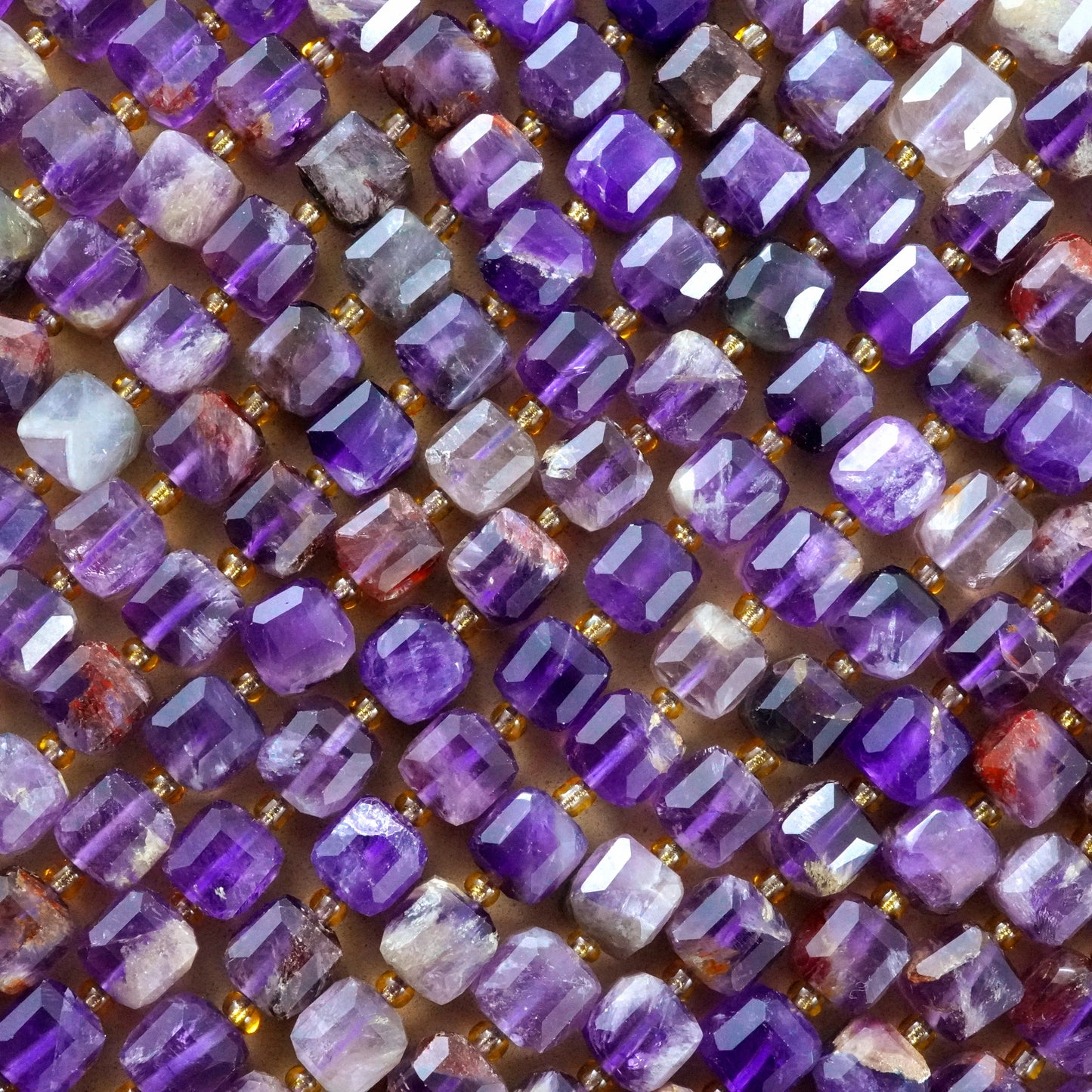Super 7 (Cube)(Faceted)(8mm)(15"Strand)