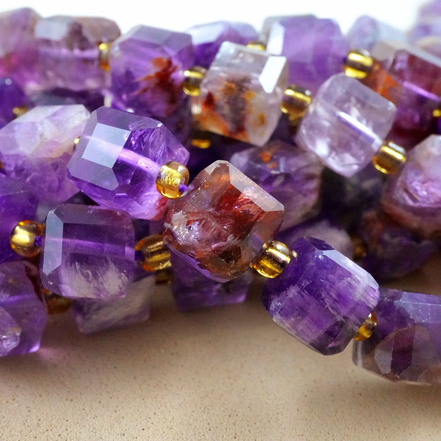 Super 7 (Cube)(Faceted)(8mm)(15"Strand)