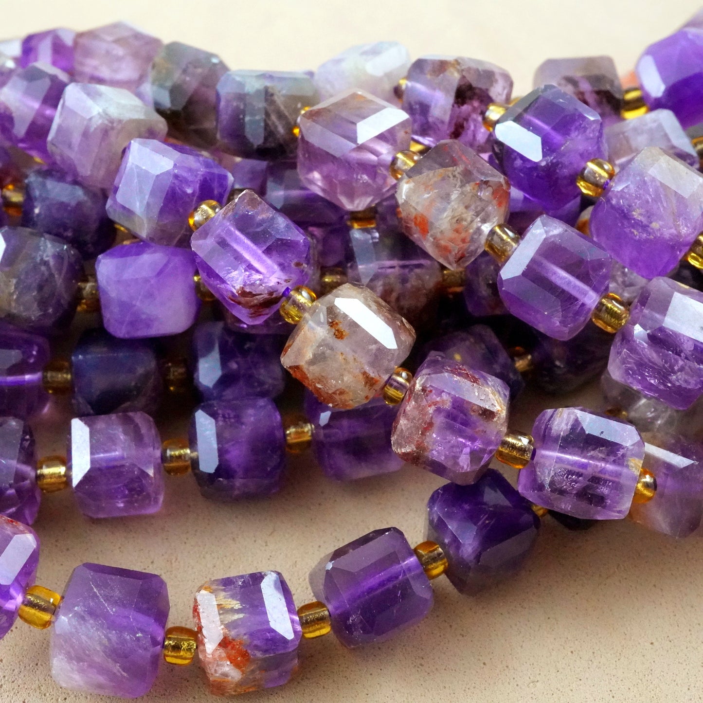 Super 7 (Cube)(Faceted)(8mm)(15"Strand)