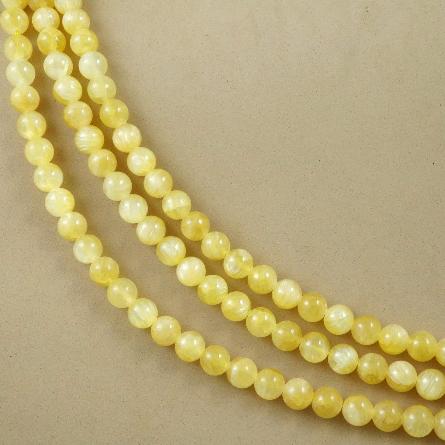 Golden Selenite (Round)(Smooth)(6mm)(8mm)(10mm)(16"Strand)