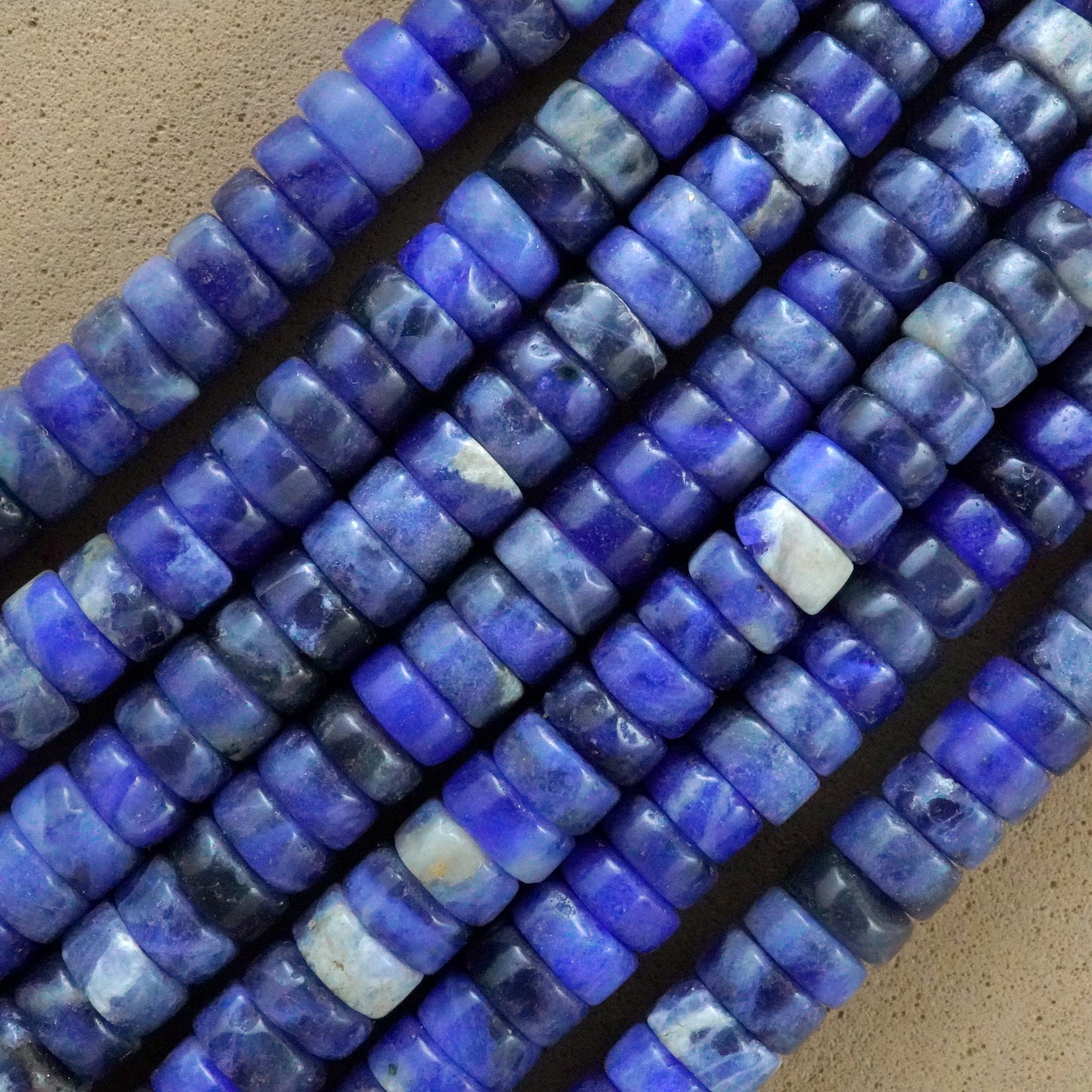 Sodalite (Heishe)(Smooth)(4mm)(15"Strand)