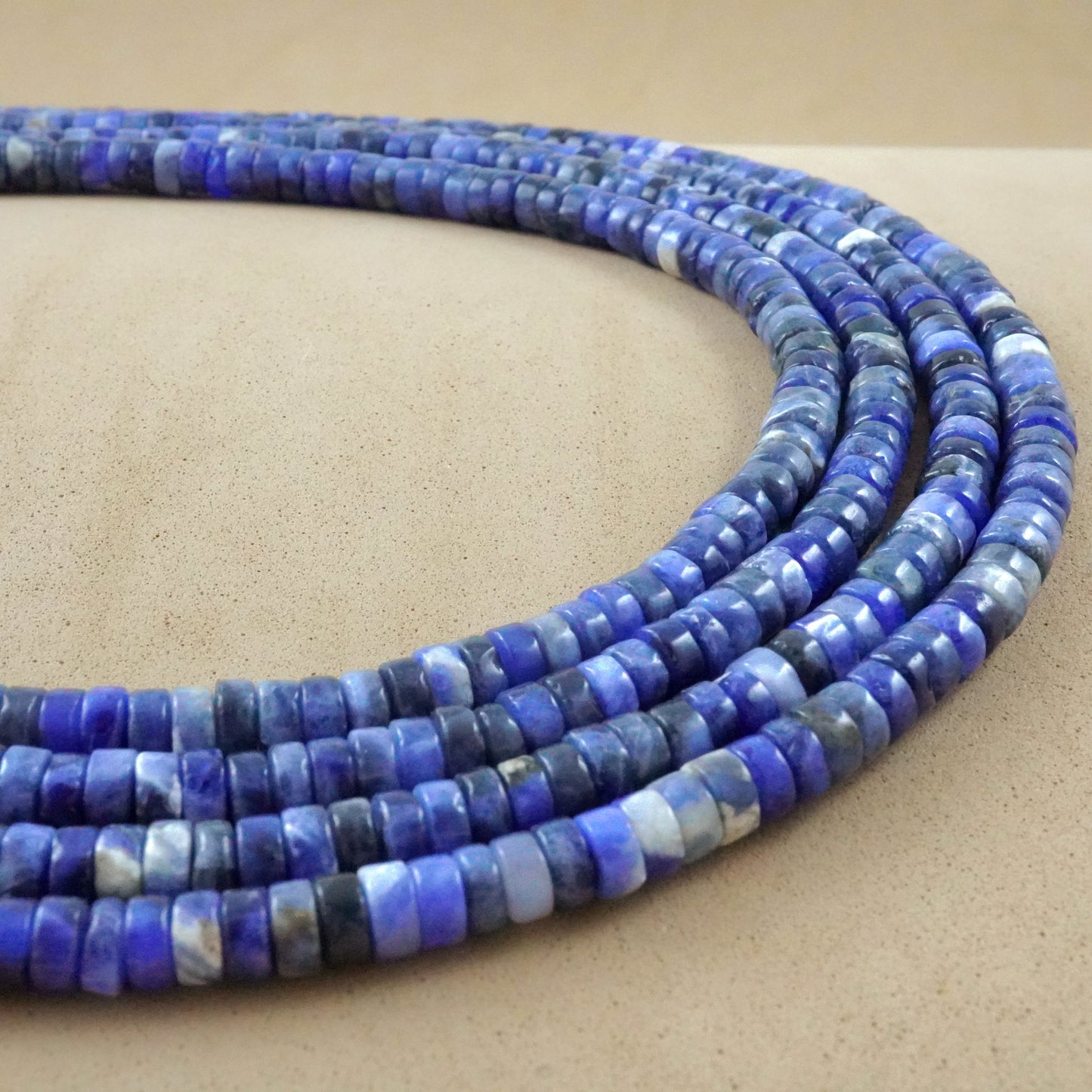 Sodalite (Heishe)(Smooth)(4mm)(15"Strand)