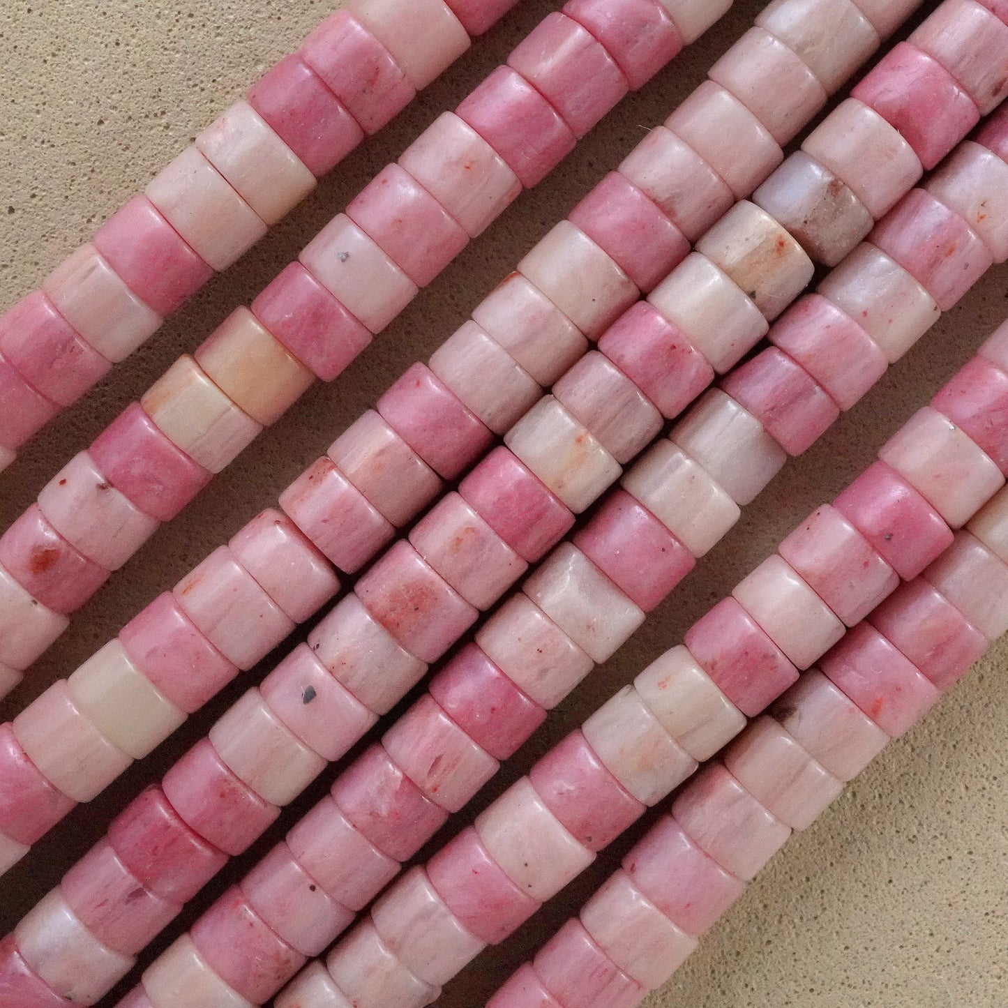 Thulite (Heishe)(Smooth)(4mm)(15"Strand)