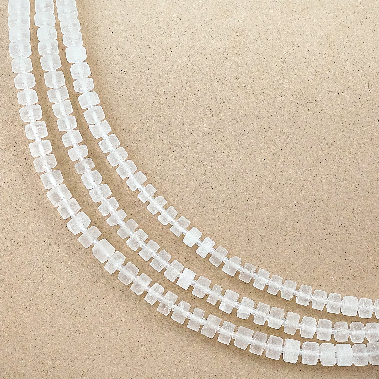 Quartz (Heishe)(Matte)(10mm)(16"Strand)