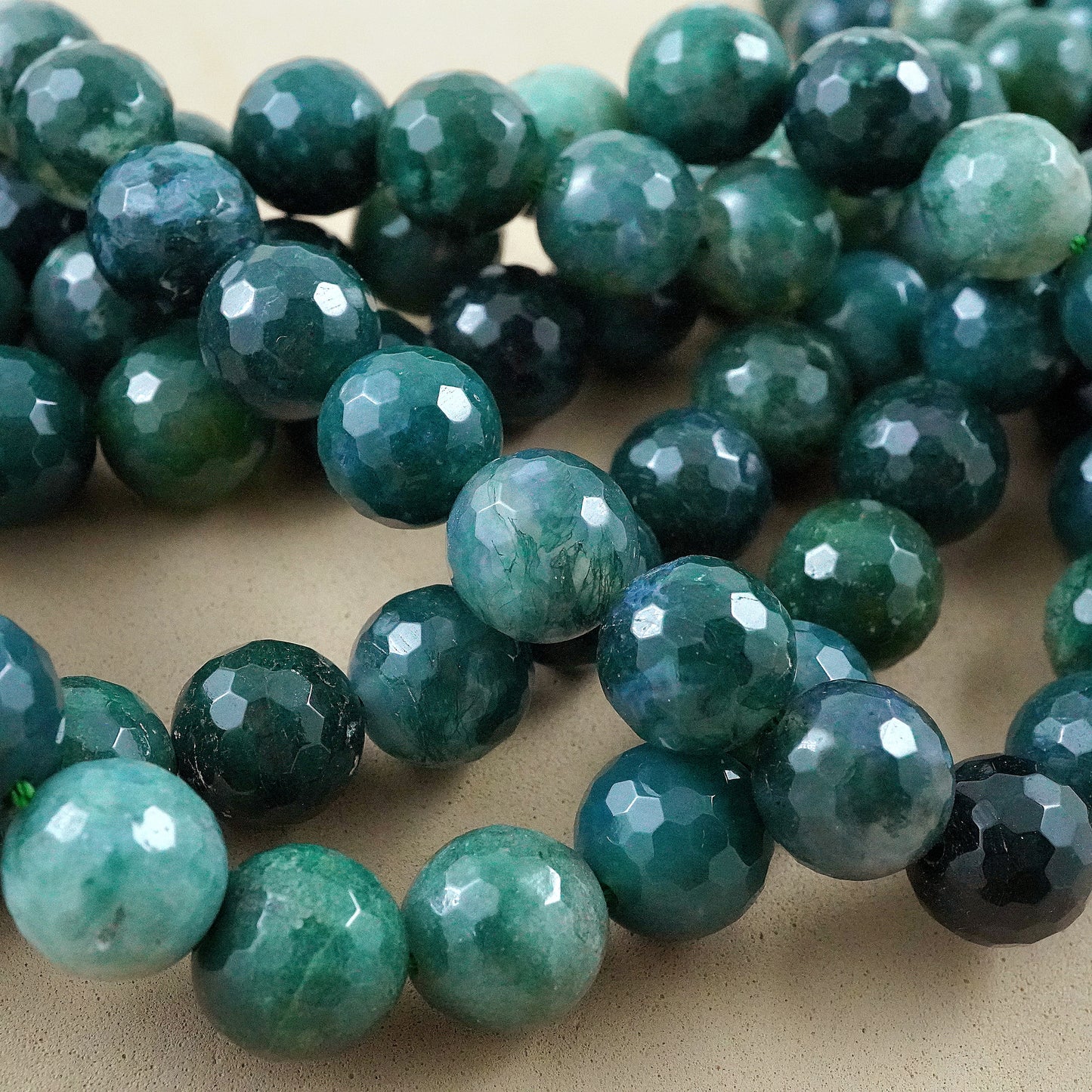 Moss Agate (Round)(Faceted)(4mm)(6mm)(8mm)(10mm)(12mm)(16"Strand)