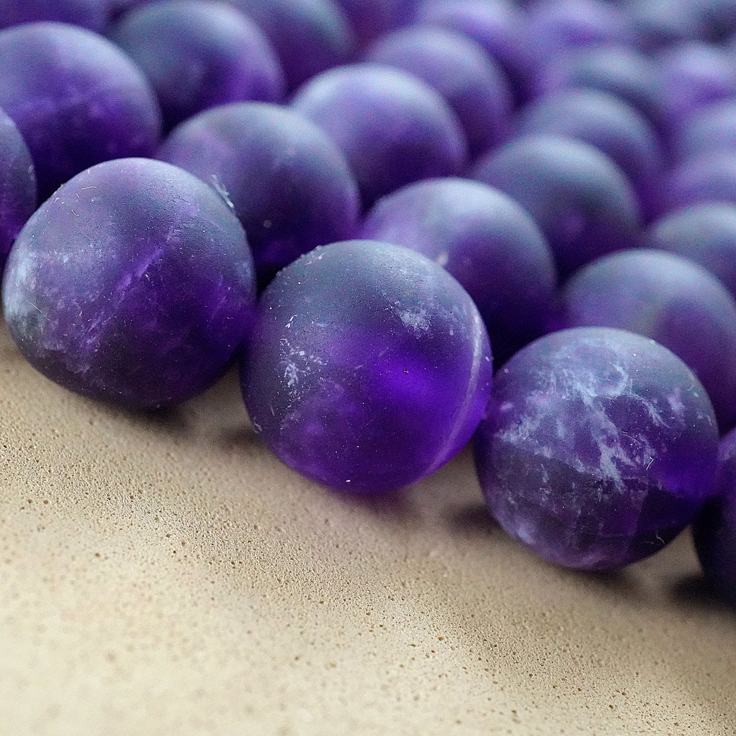 Amethyst (Round)(Matte)(4mm)(6mm)(8mm)(10mm)(12mm)(16"Strand)