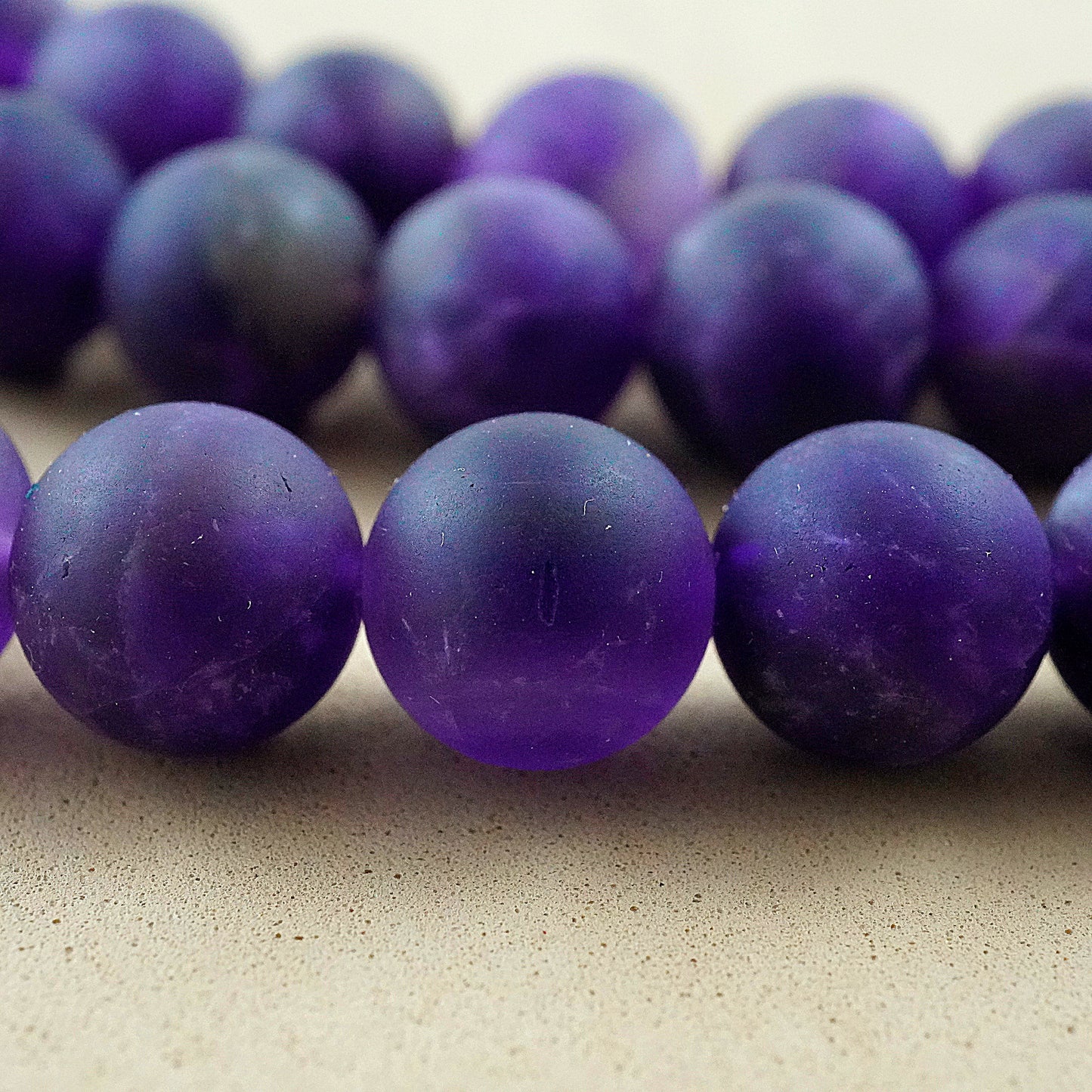 Amethyst (Round)(Matte)(4mm)(6mm)(8mm)(10mm)(12mm)(16"Strand)