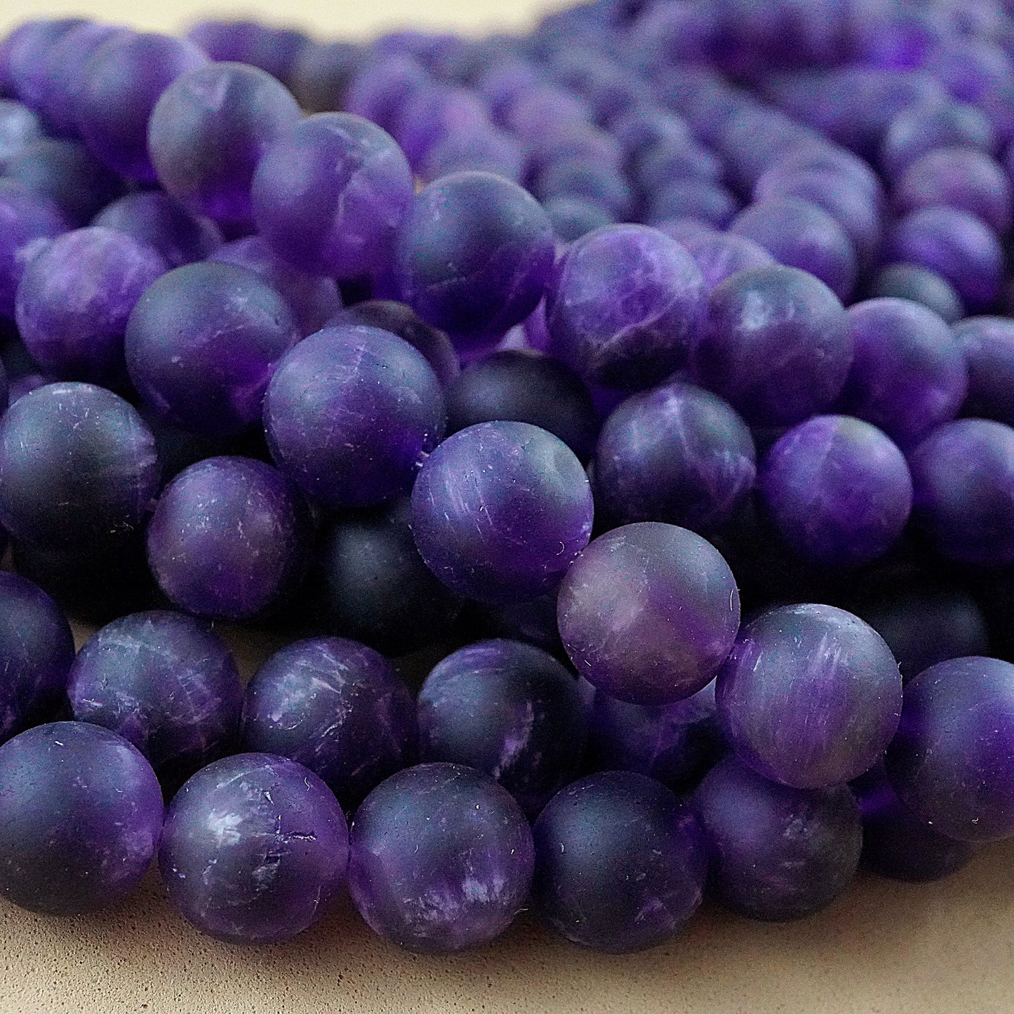 Amethyst (Round)(Matte)(4mm)(6mm)(8mm)(10mm)(12mm)(16"Strand)