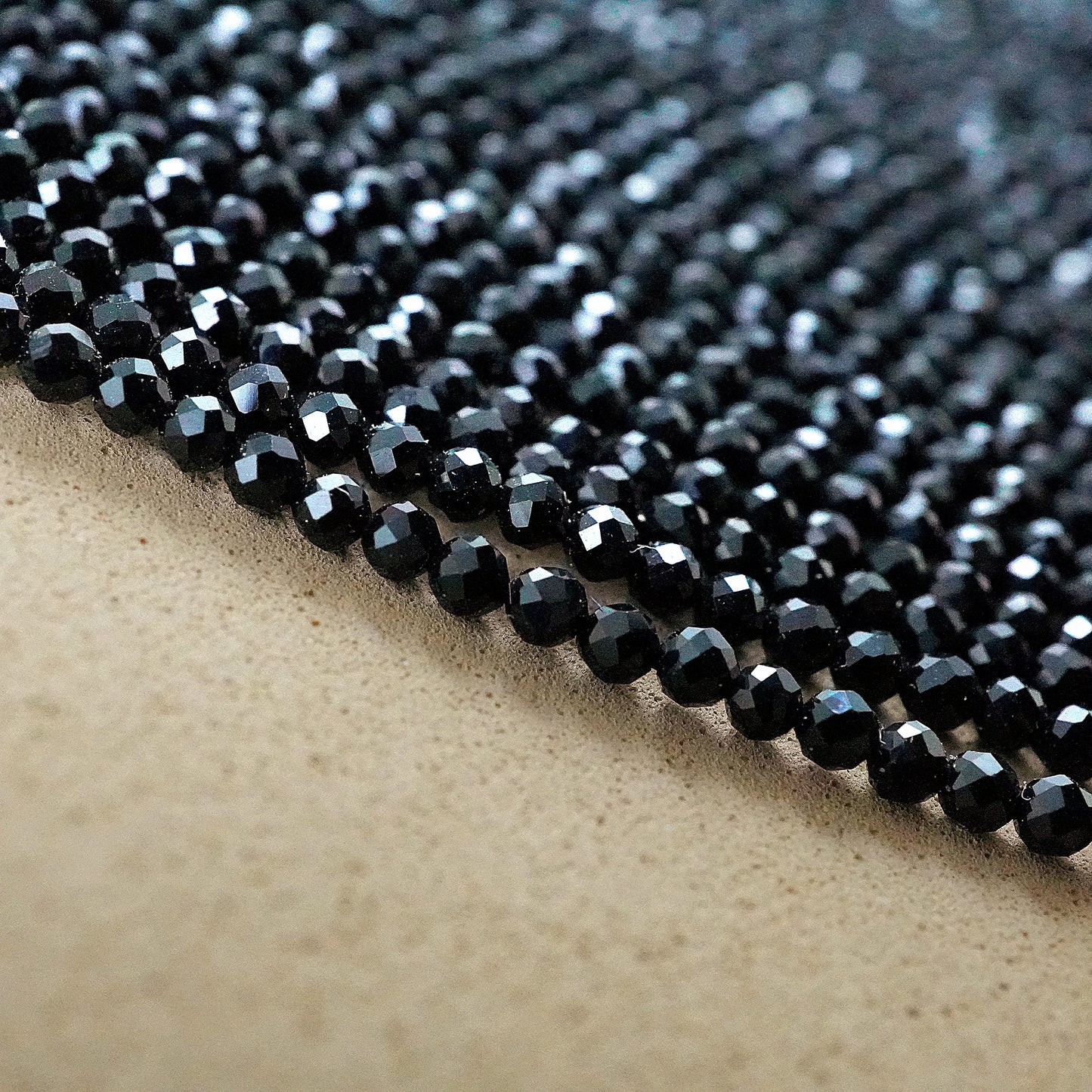 Black Spinel (Round)(Micro)(Faceted)(2mm)(15"Strand)