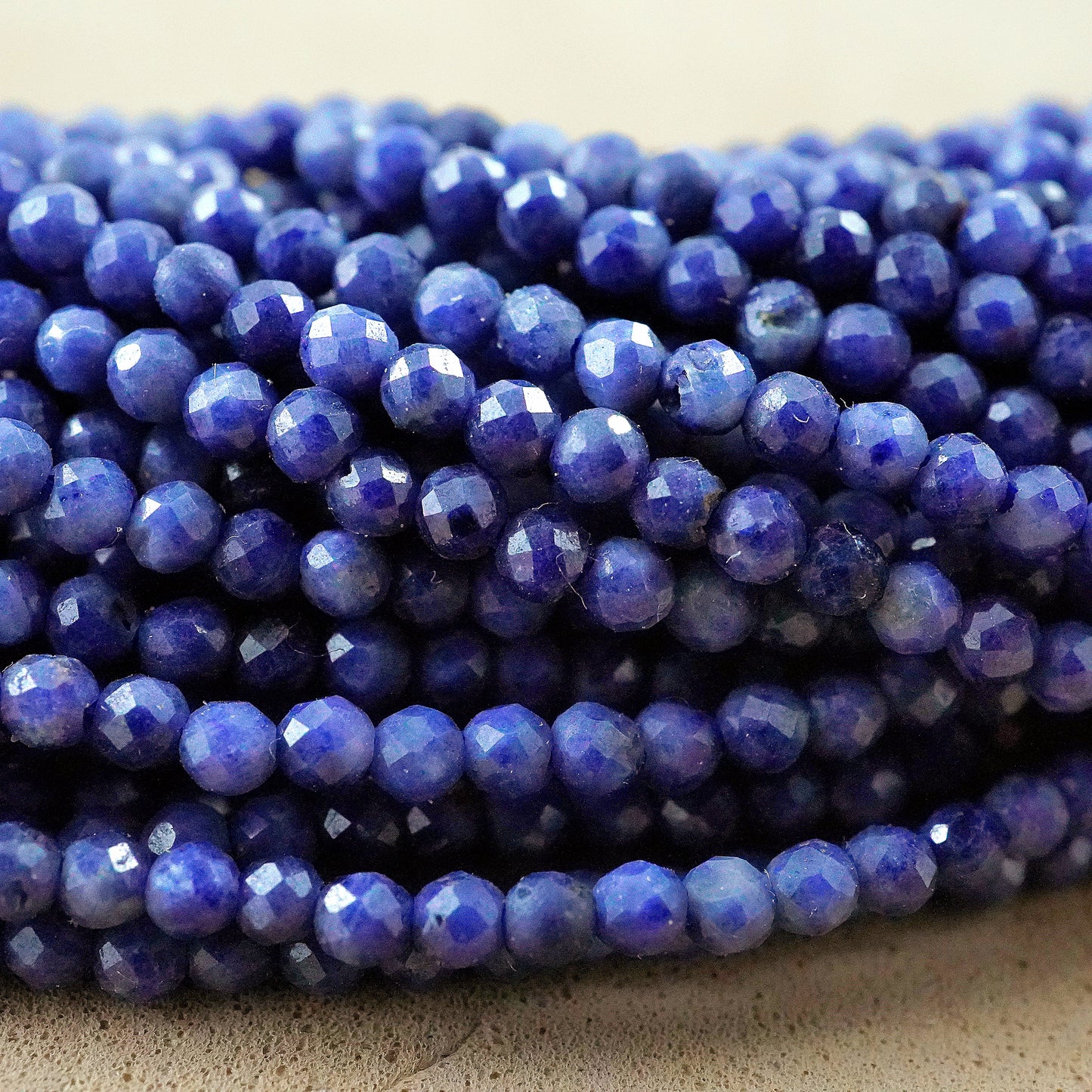 Sapphire (Round)(Micro)(Faceted)(2mm)(15"Strand)