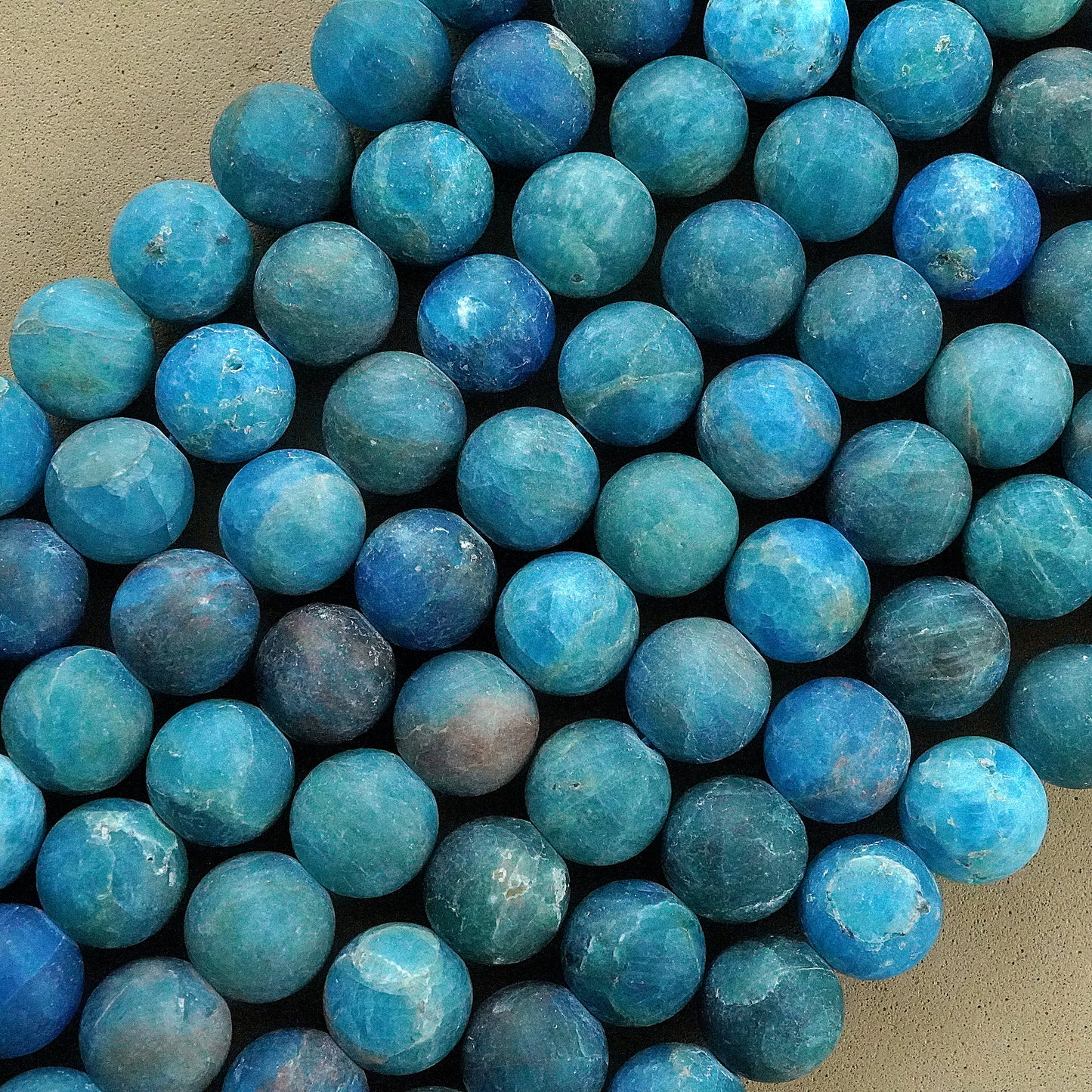 Blue Apatite (Round)(Matte)(4mm)(6mm)(8mm)(10mm)(12mm)(15"Strand)