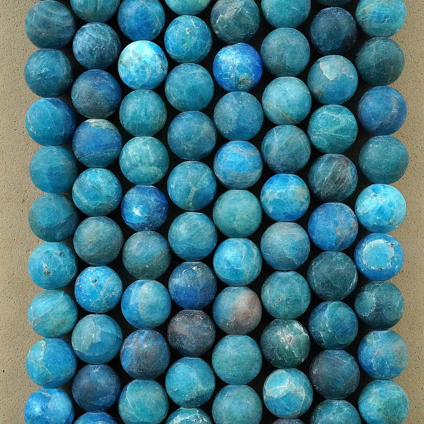 Blue Apatite (Round)(Matte)(4mm)(6mm)(8mm)(10mm)(12mm)(15"Strand)