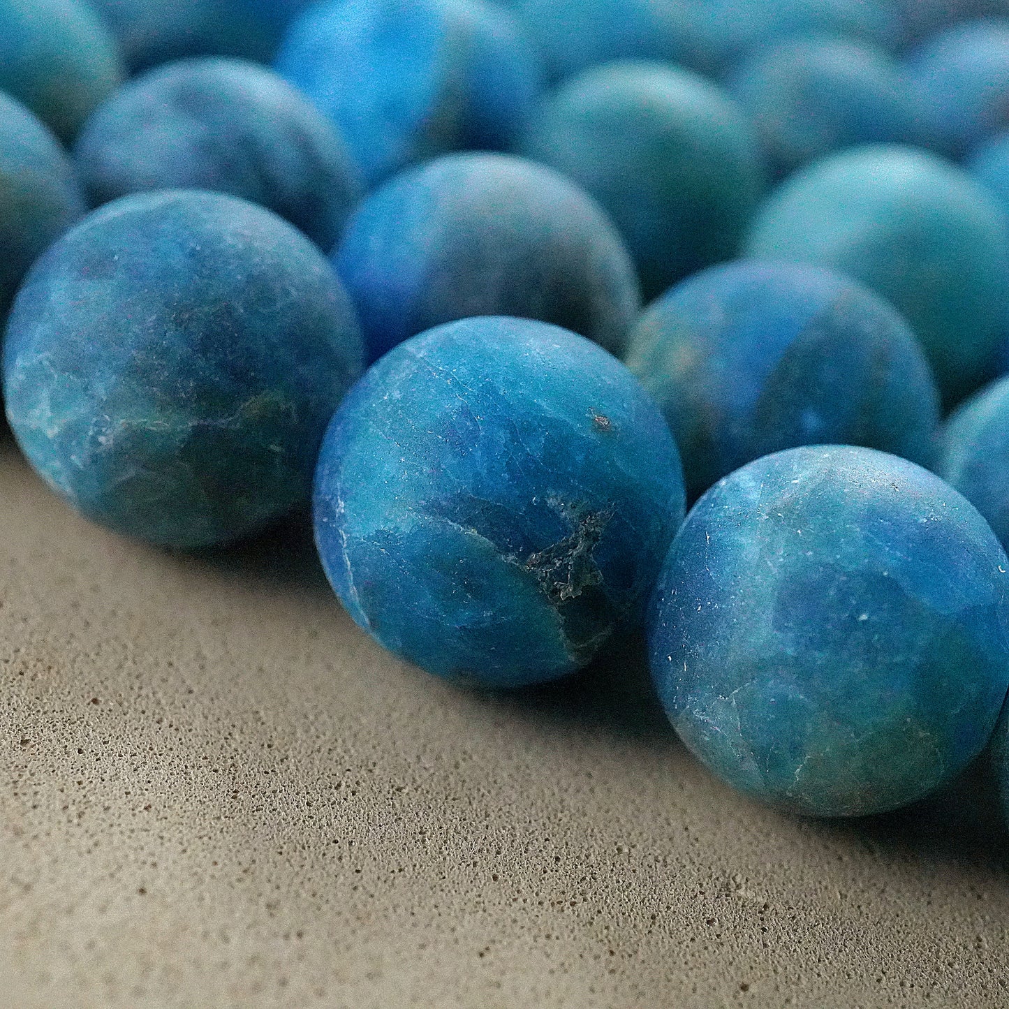 Blue Apatite (Round)(Matte)(4mm)(6mm)(8mm)(10mm)(12mm)(15"Strand)