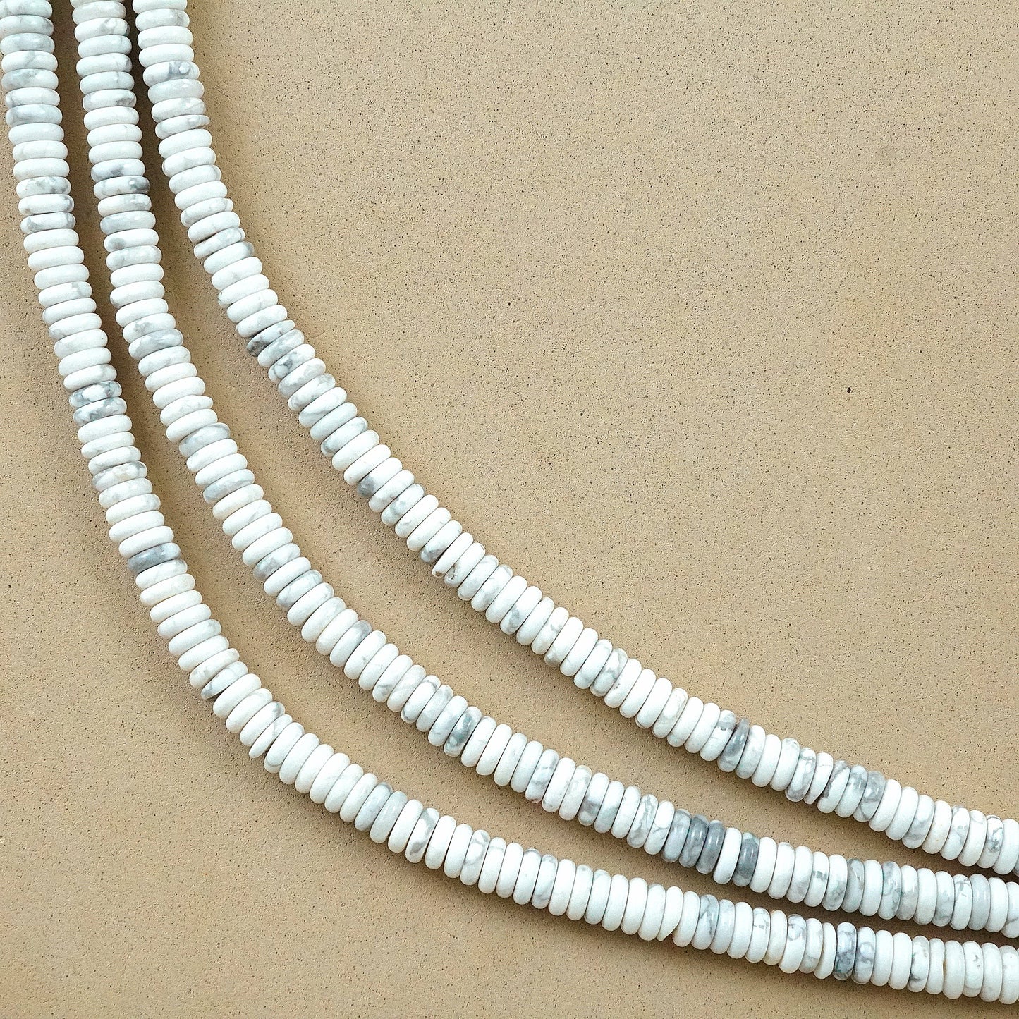 Howlite (Rondelle)(Smooth)(6mmx2mm)(15.5"Strand)