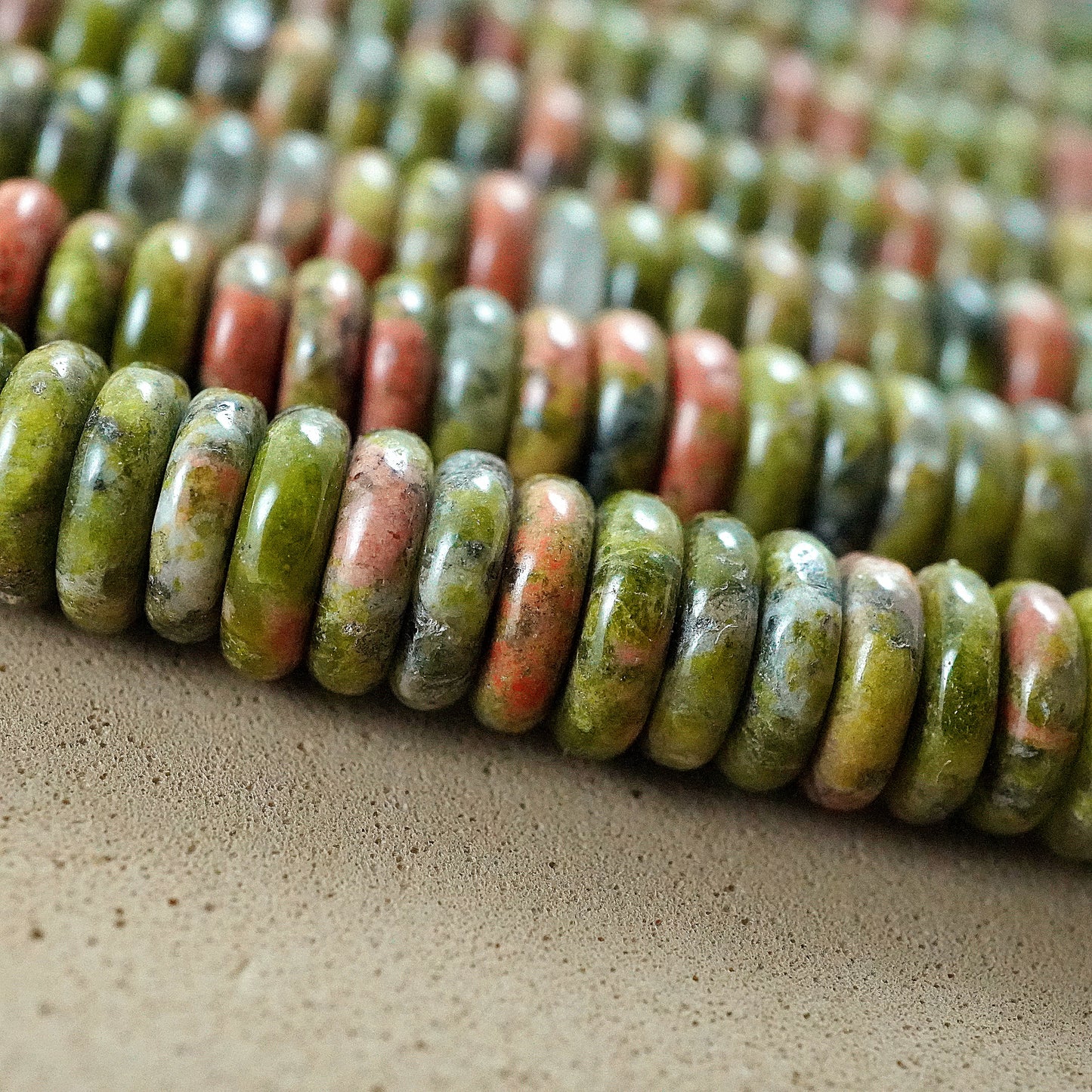 Unakite (Rondelle)(Smooth)(6mmx2mm)(15.5"Strand)