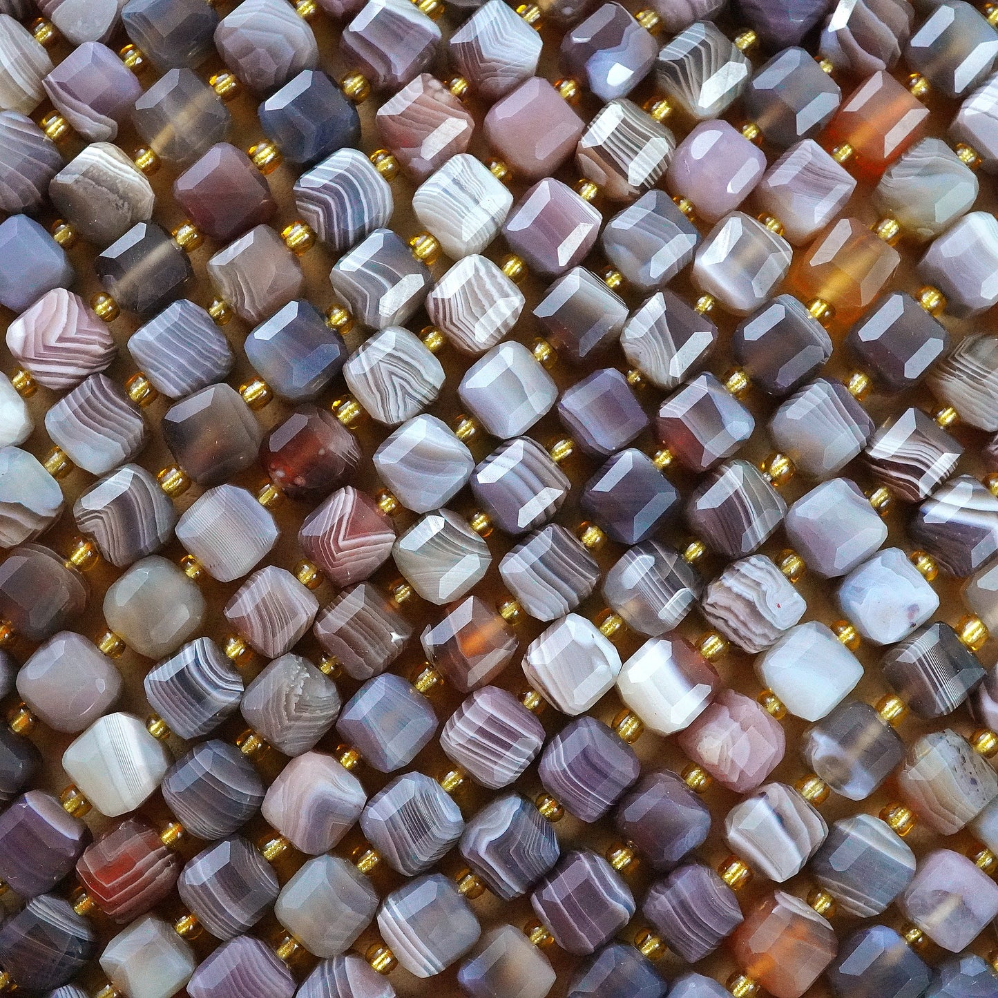 Botswana Agate (Cube)(Faceted)(8mm)(15"Strand)