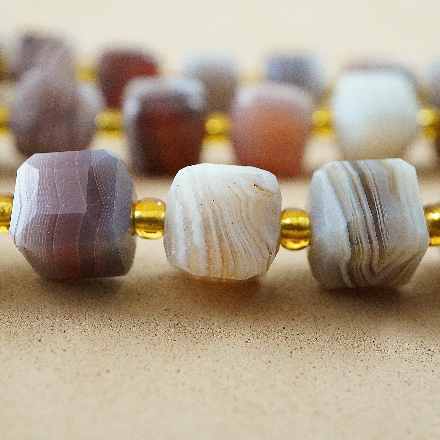 Botswana Agate (Cube)(Faceted)(8mm)(15"Strand)