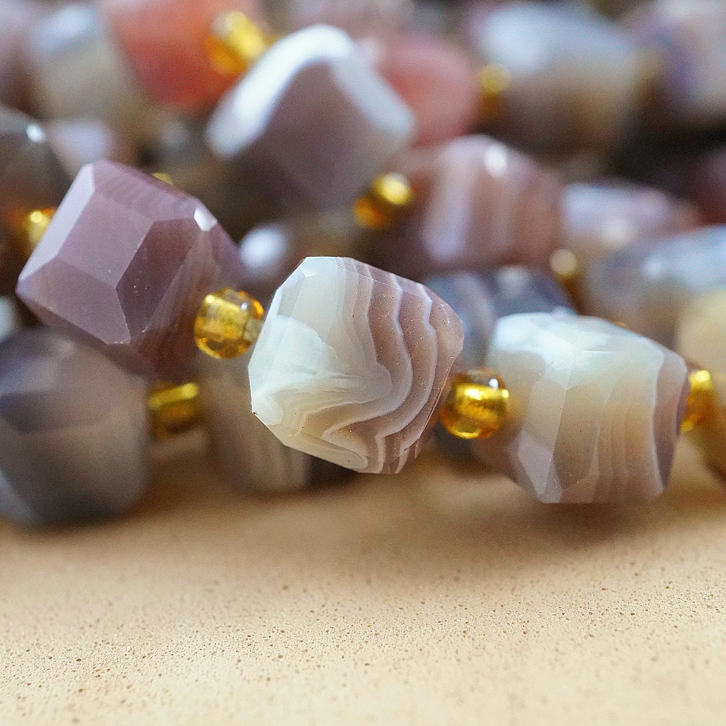 Botswana Agate (Cube)(Faceted)(8mm)(15"Strand)