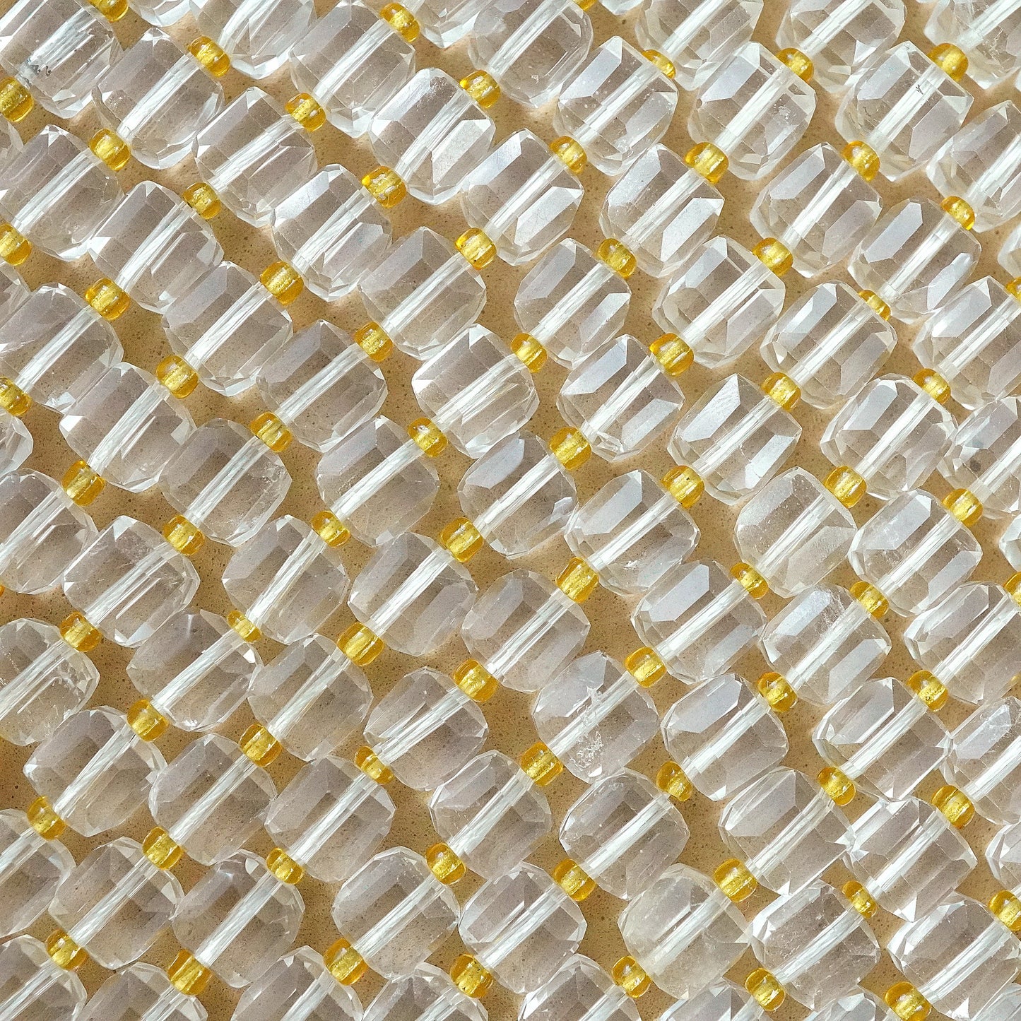 Quartz (Cube)(Faceted)(8mm)(15"Strand)