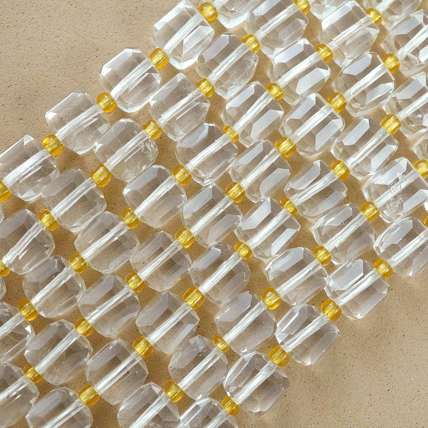 Quartz (Cube)(Faceted)(8mm)(15"Strand)