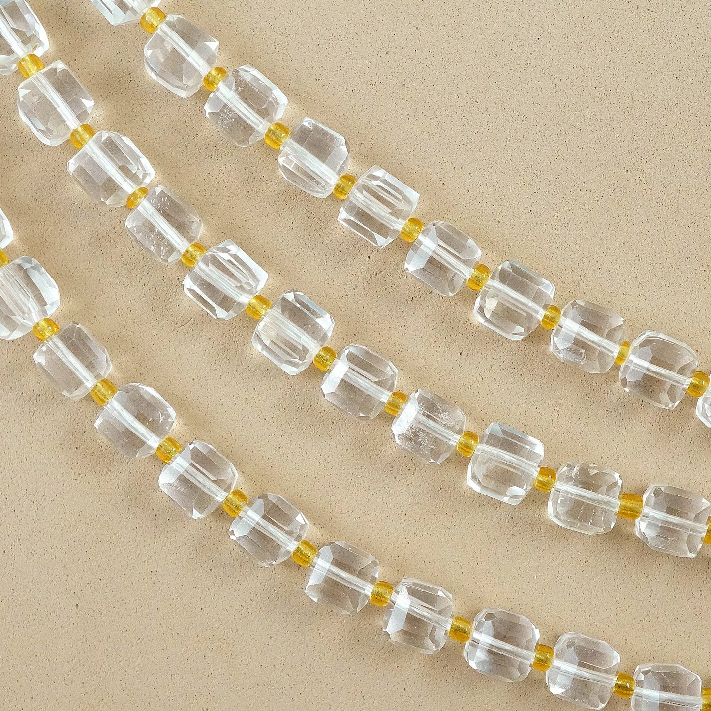 Quartz (Cube)(Faceted)(8mm)(15"Strand)