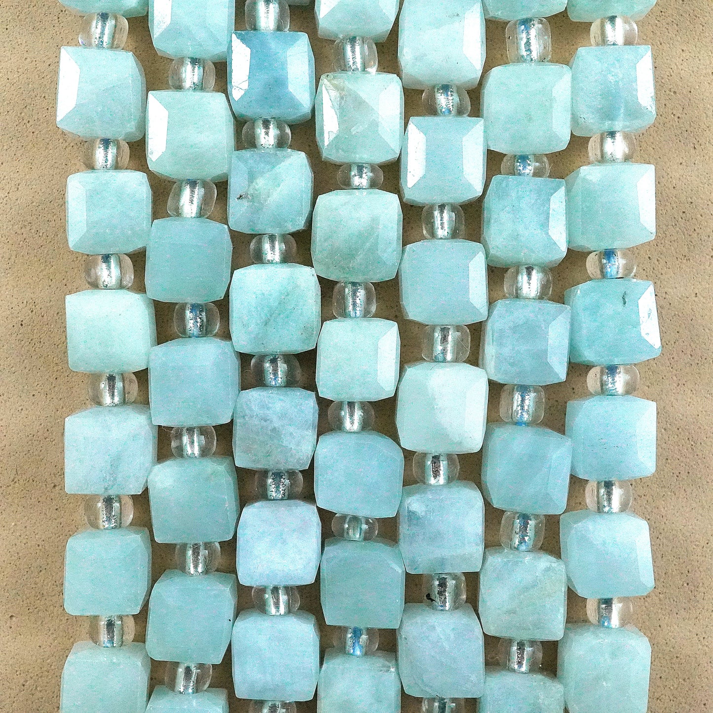 Aquamarine (Cube)(Faceted)(8mm)(15"Strand)