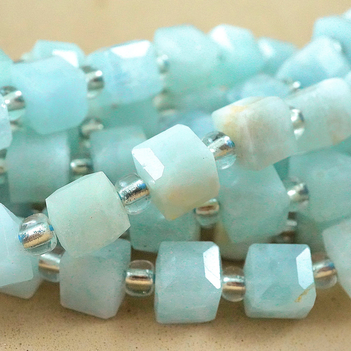 Aquamarine (Cube)(Faceted)(8mm)(15"Strand)