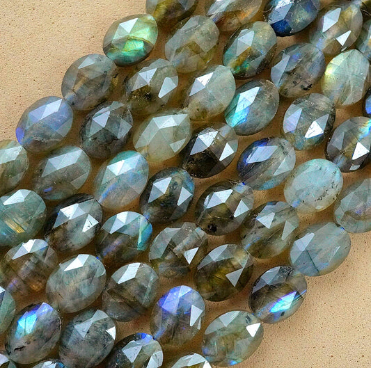 Labradorite (Oval)(Faceted)(8x10mm)(15"Strand)