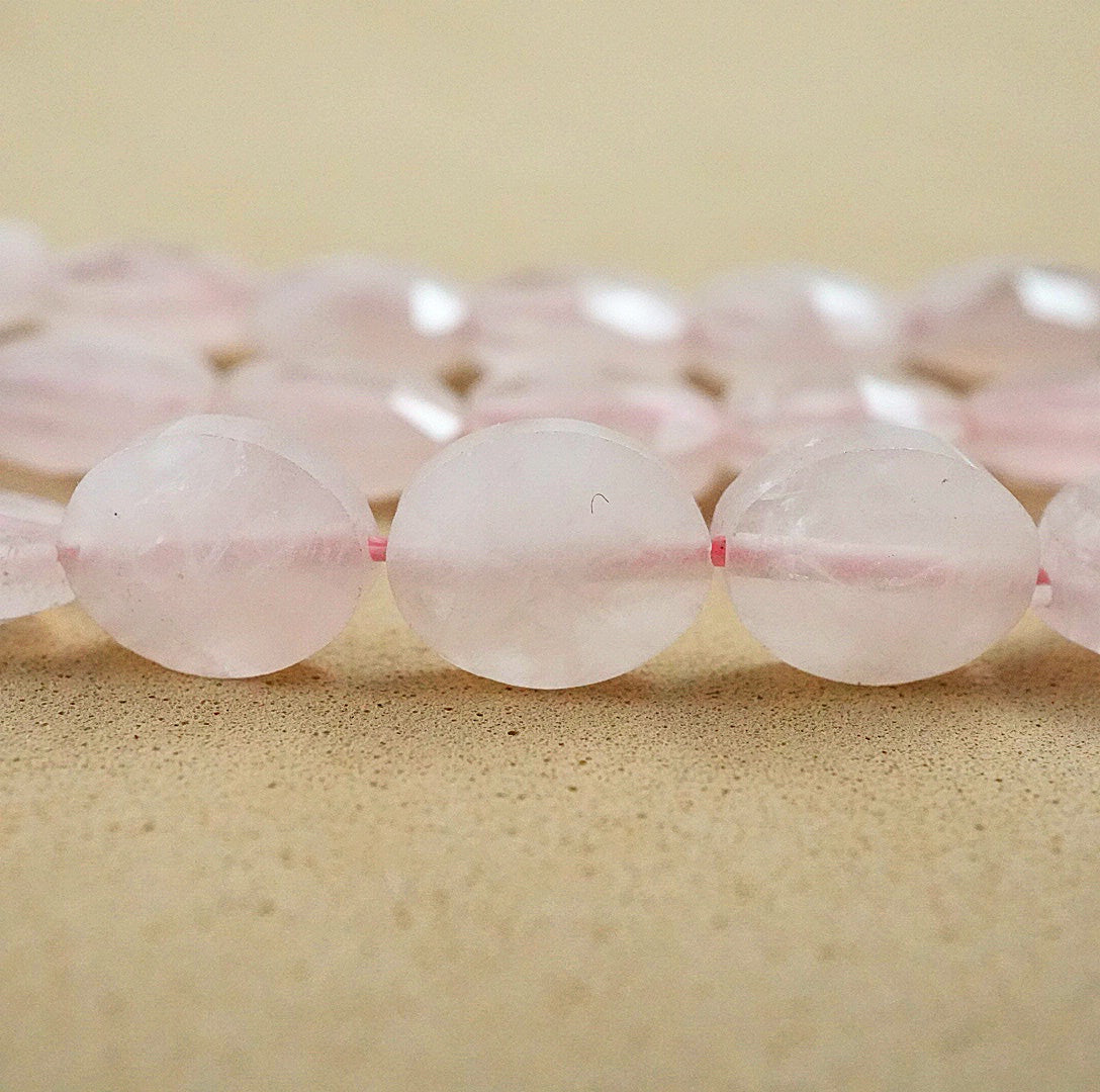 Rose Quartz (Oval)(Faceted)(8x10mm)(15"Strand)