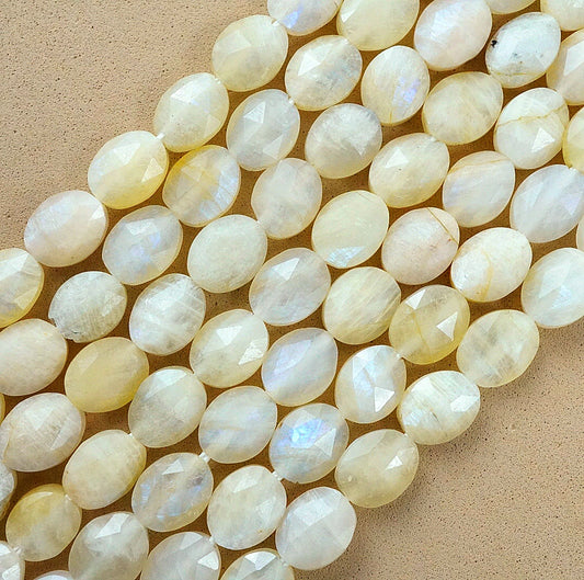 White Moonstone (Oval)(Faceted)(8x10mm)(15"Strand)