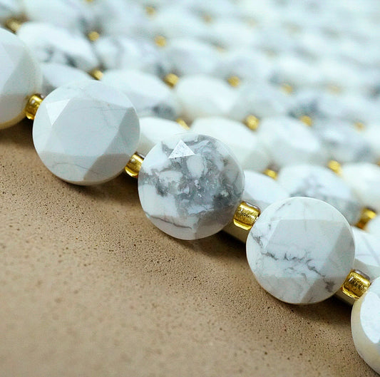 Howlite (Coin)(Micro)(Faceted)(8×4mm)(15"Strand)