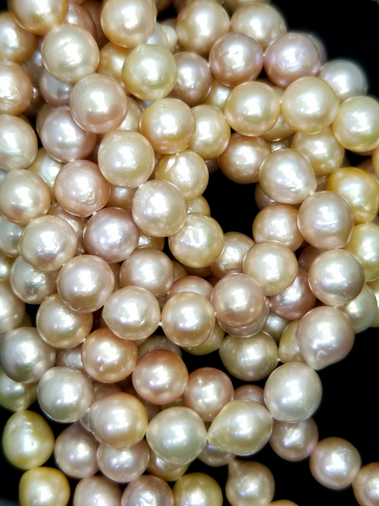 Semi Round Pearls (Fresh Water)(Peach)(10mm)(16"Strand)