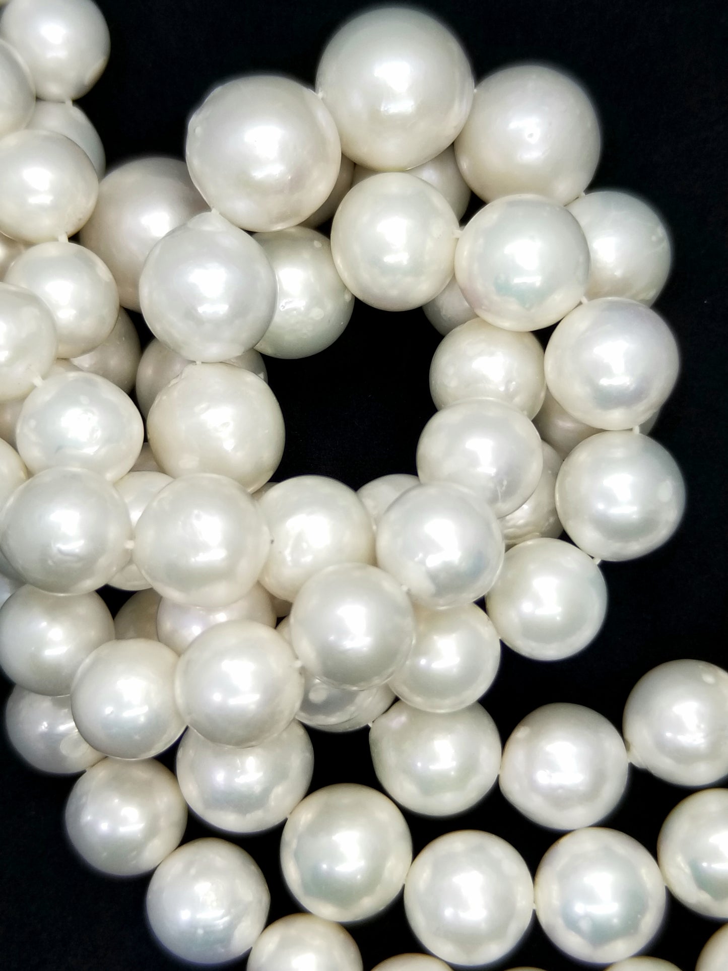 Round Pearls (Fresh Water)(White)(11-14mm)(16"Strand)