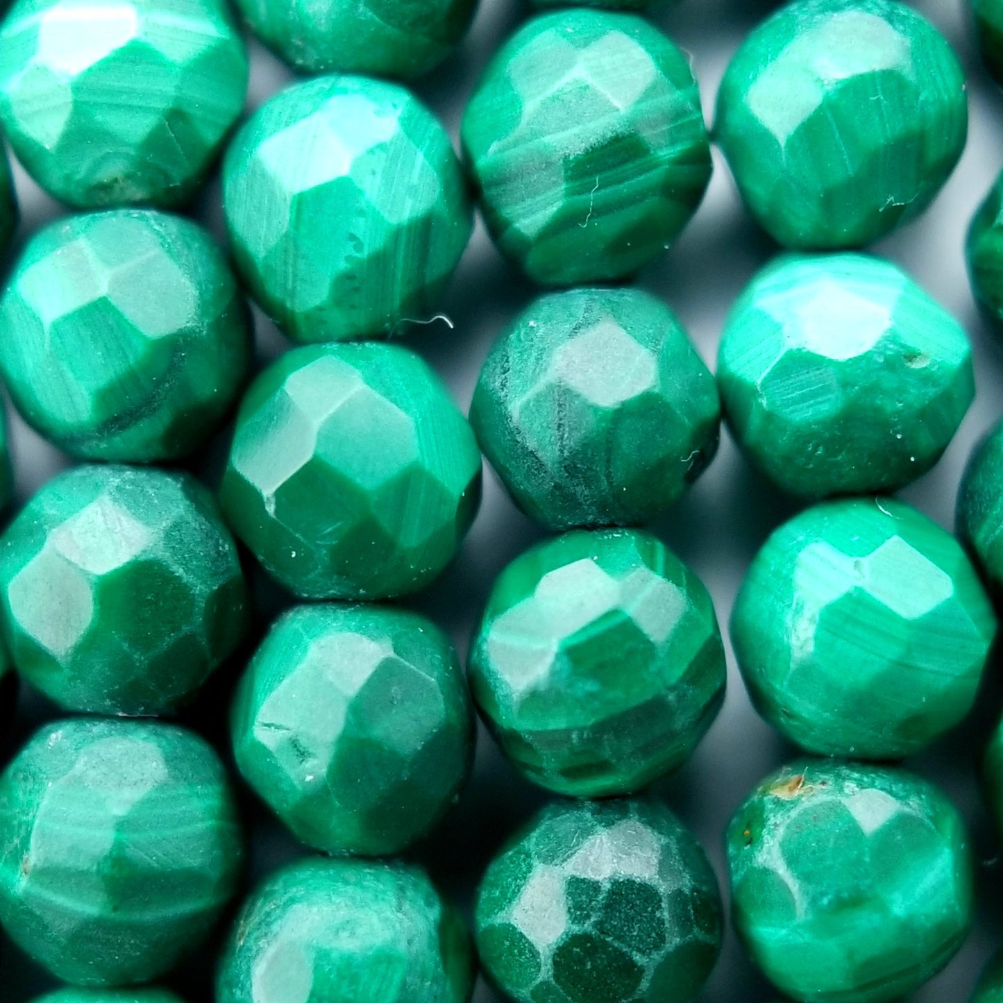 Malachite (Round)(Micro)(Faceted)(Matte)(4mm)(16"Strand)