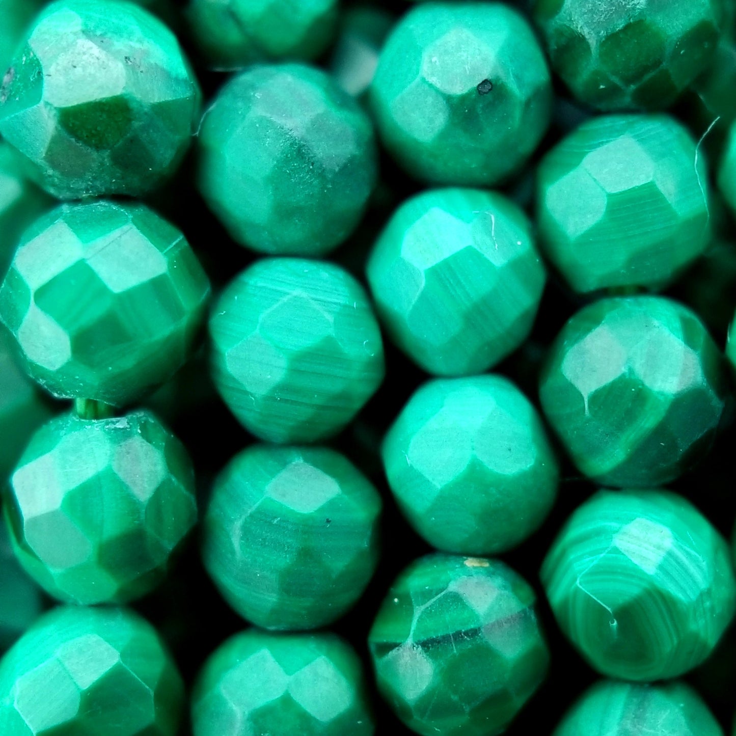 Malachite (Round)(Micro)(Faceted)(Matte)(4mm)(16"Strand)