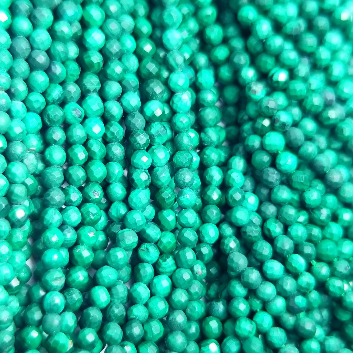 Malachite (Round)(Micro)(Faceted)(Matte)(4mm)(16"Strand)