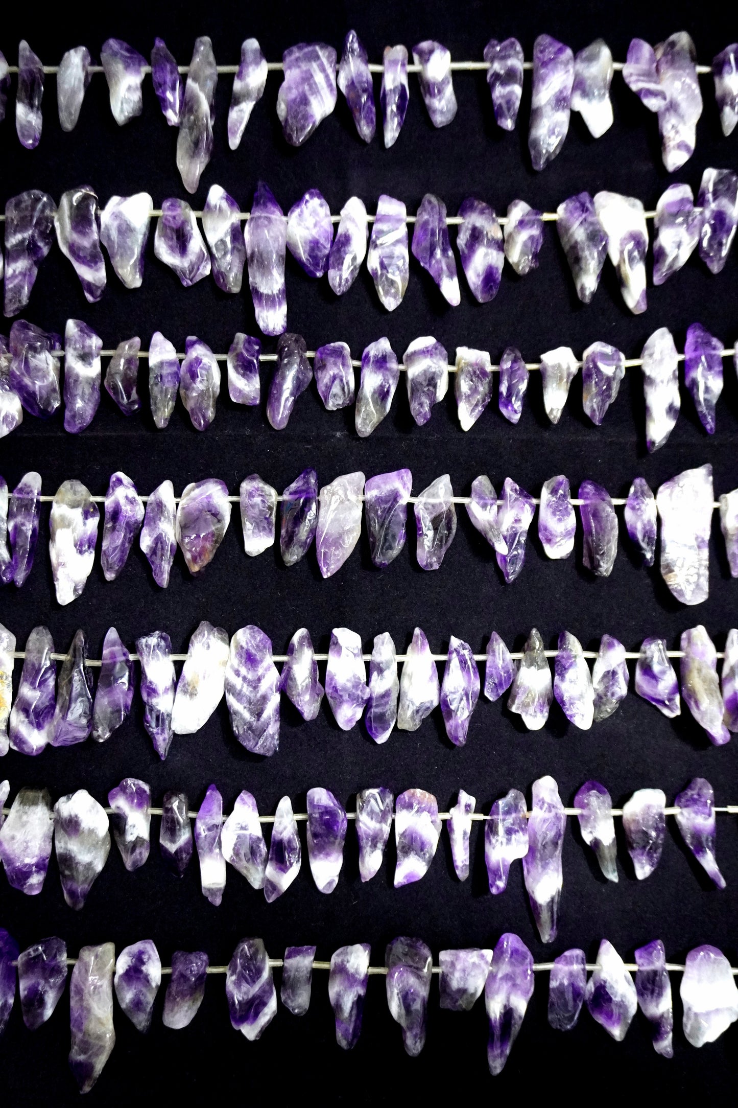 Chevron Amethyst Points (Free Form)(Points)(16"Strand)