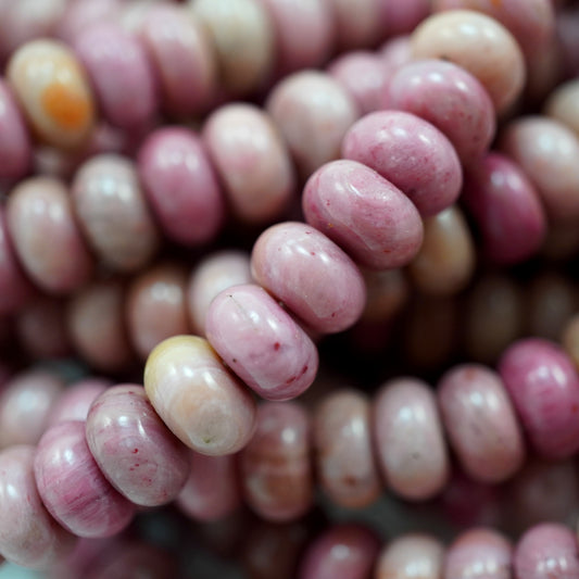 Thulite (Rondelle)(Smooth)(6mm)(8mm)(16"Strand)