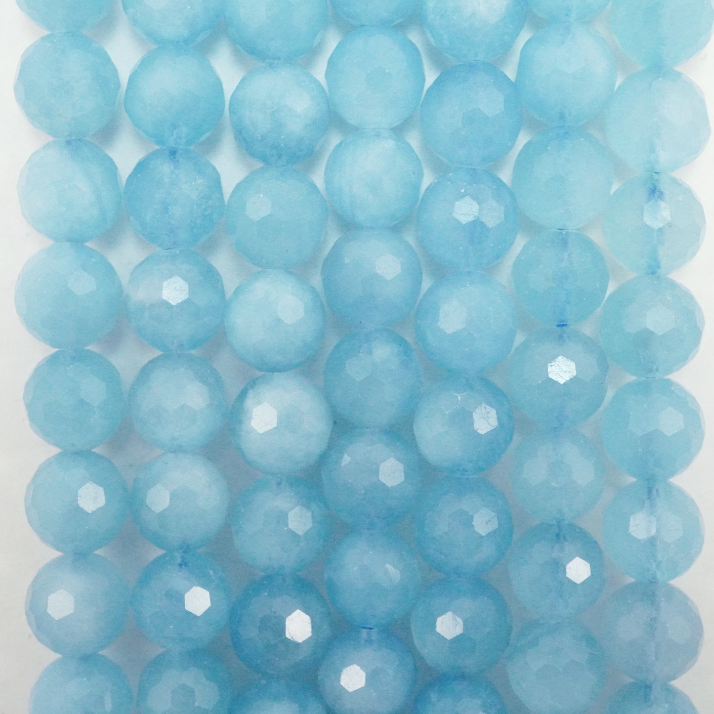 Aquamarine (Round)(Faceted)(6mm)(8mm)(16"Strand)