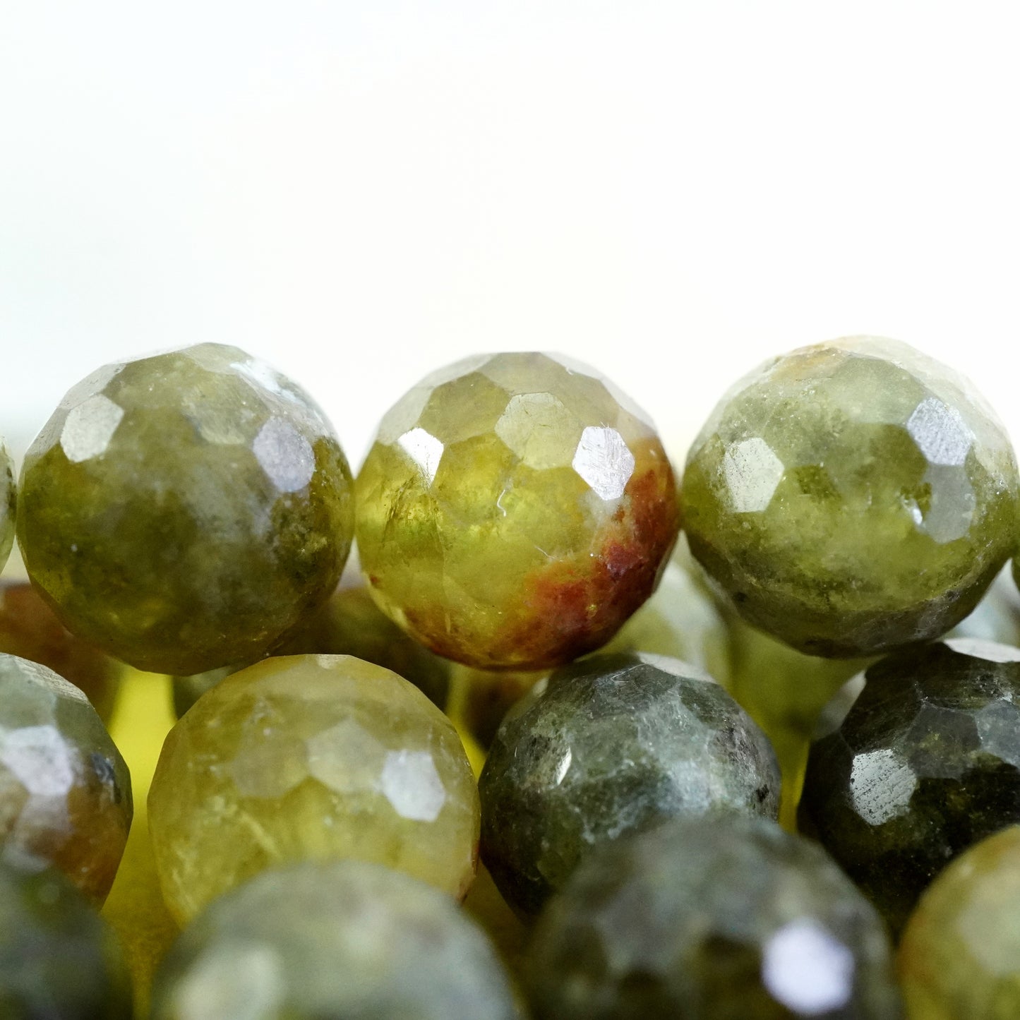 Green Garnet (Round)(Faceted)(4mm)(5mm)(6mm)(7mm)(8mm)(10mm)(16"Strand)