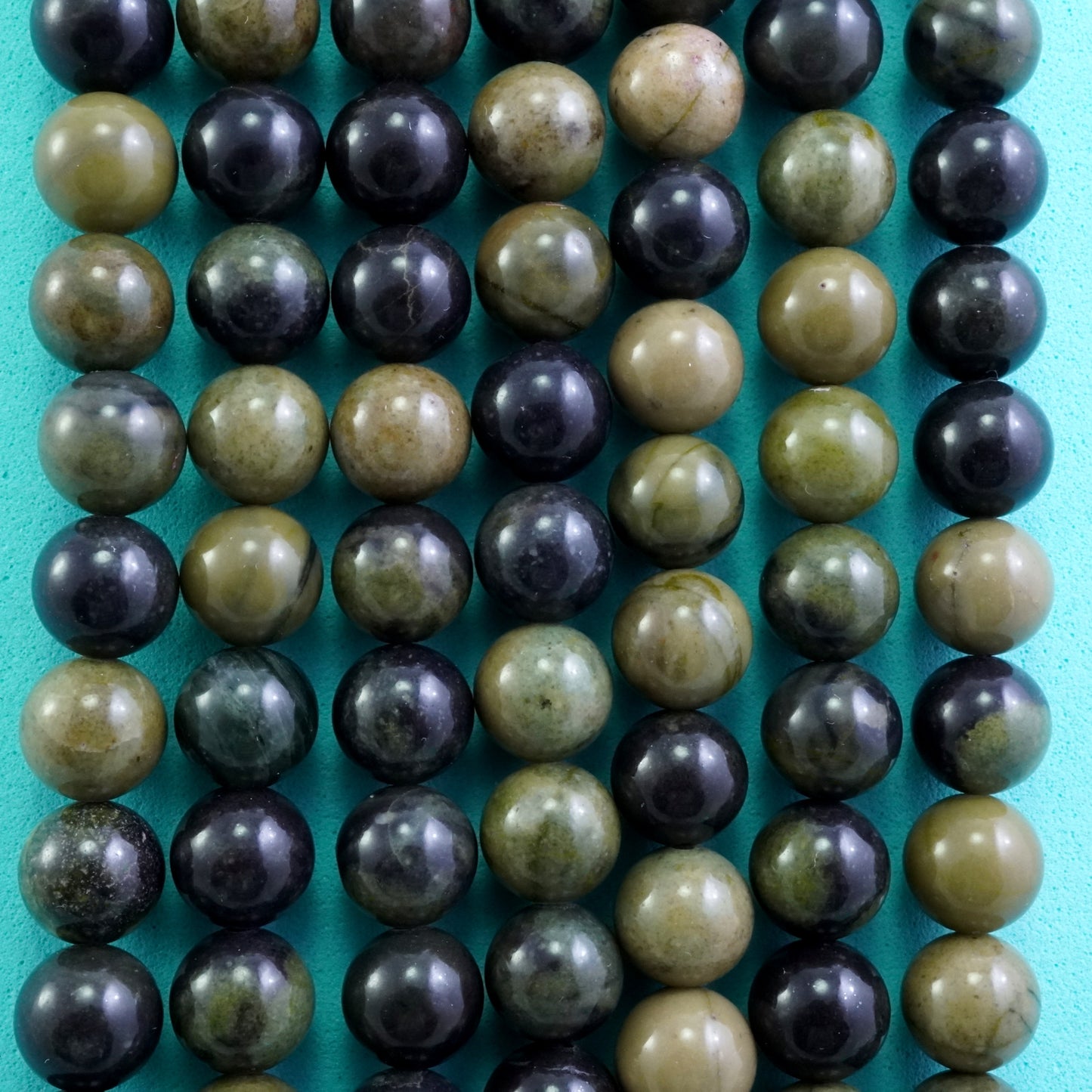 African Autumn Jasper (Round)(Smooth)(4mm)(6mm)(8mm)(10mm)(16"Strand)