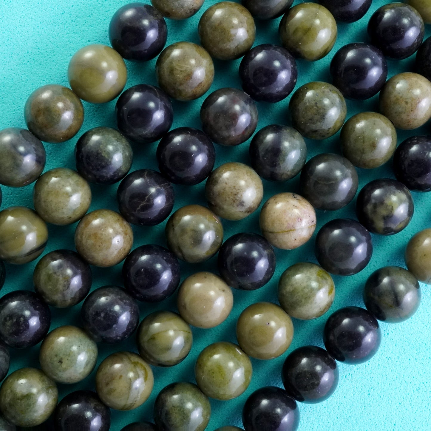 African Autumn Jasper (Round)(Smooth)(4mm)(6mm)(8mm)(10mm)(16"Strand)