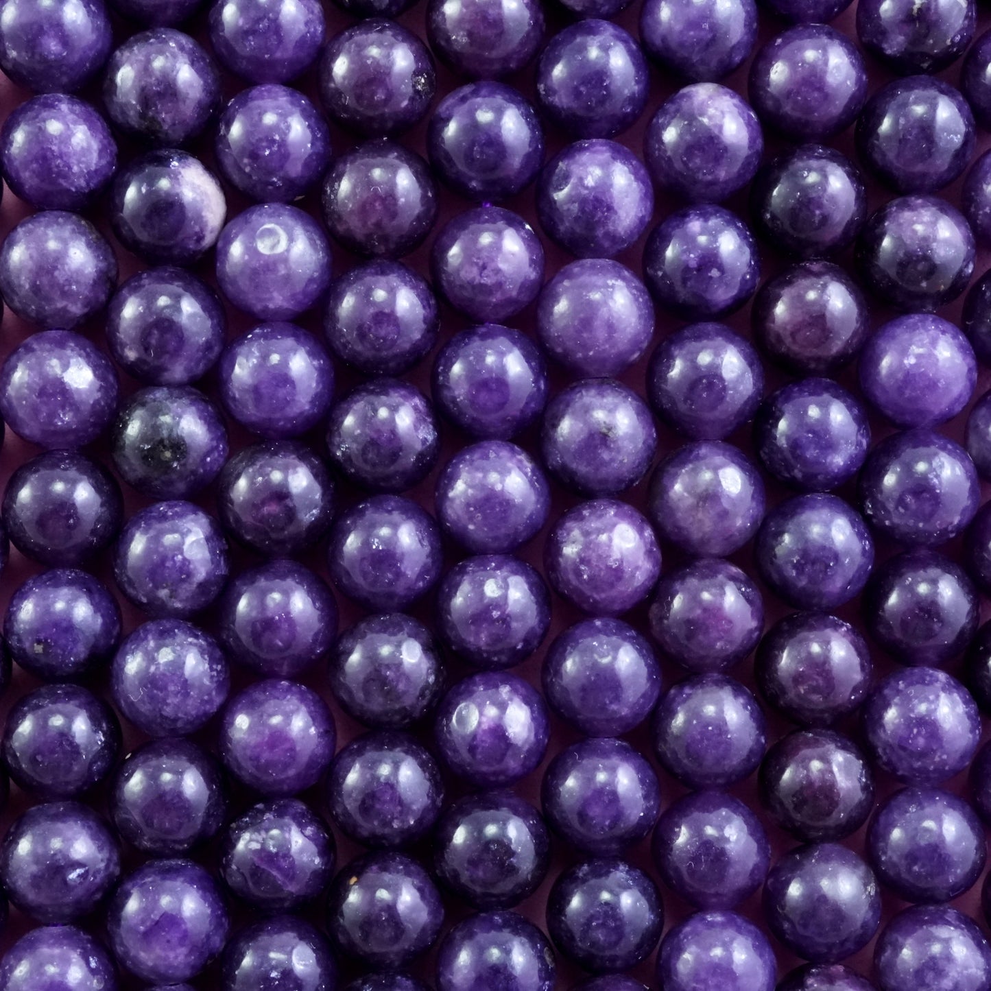 Violet Lepidolite (Round)(Smooth)(4mm)(6mm)(8mm)(10mm)(16"Strand)