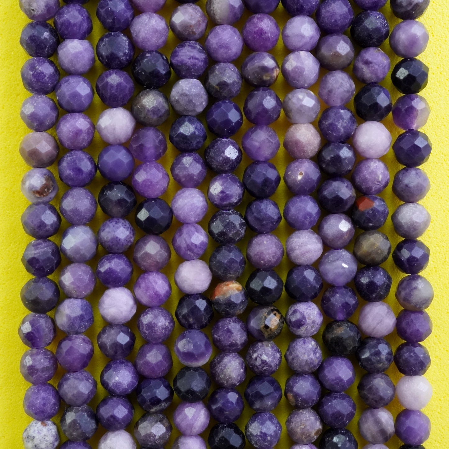 Sugilite (Round)(Micro)(Faceted)(4mm)(15"Strand)